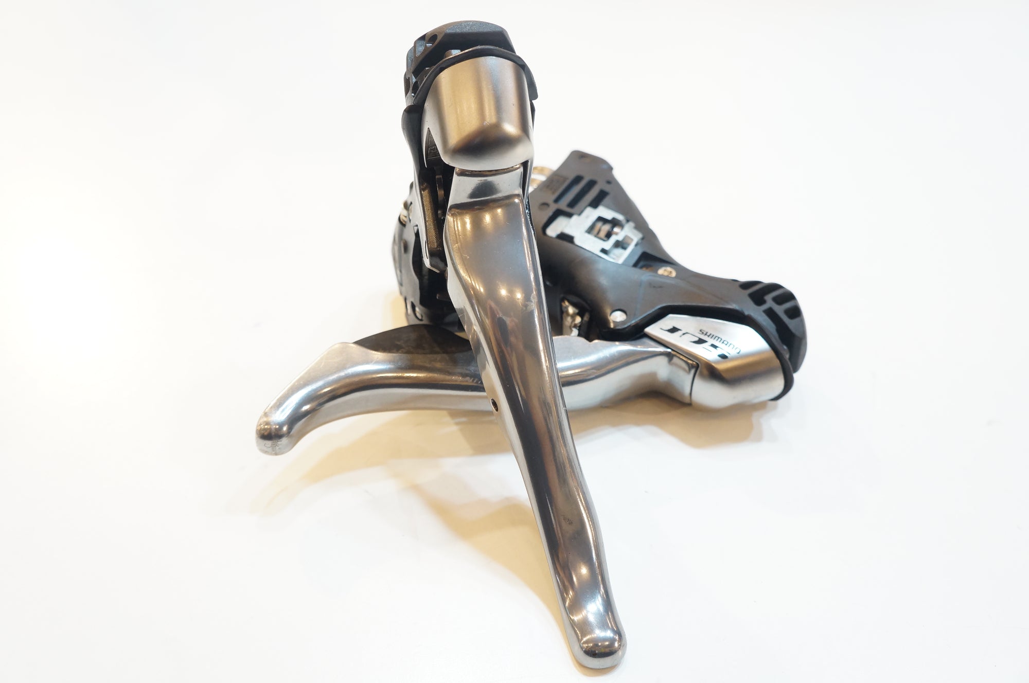 SHIMANO 「シマノ」 105 ST-5700 デュアルコントロールレバー / バイチャリ浦和ベース