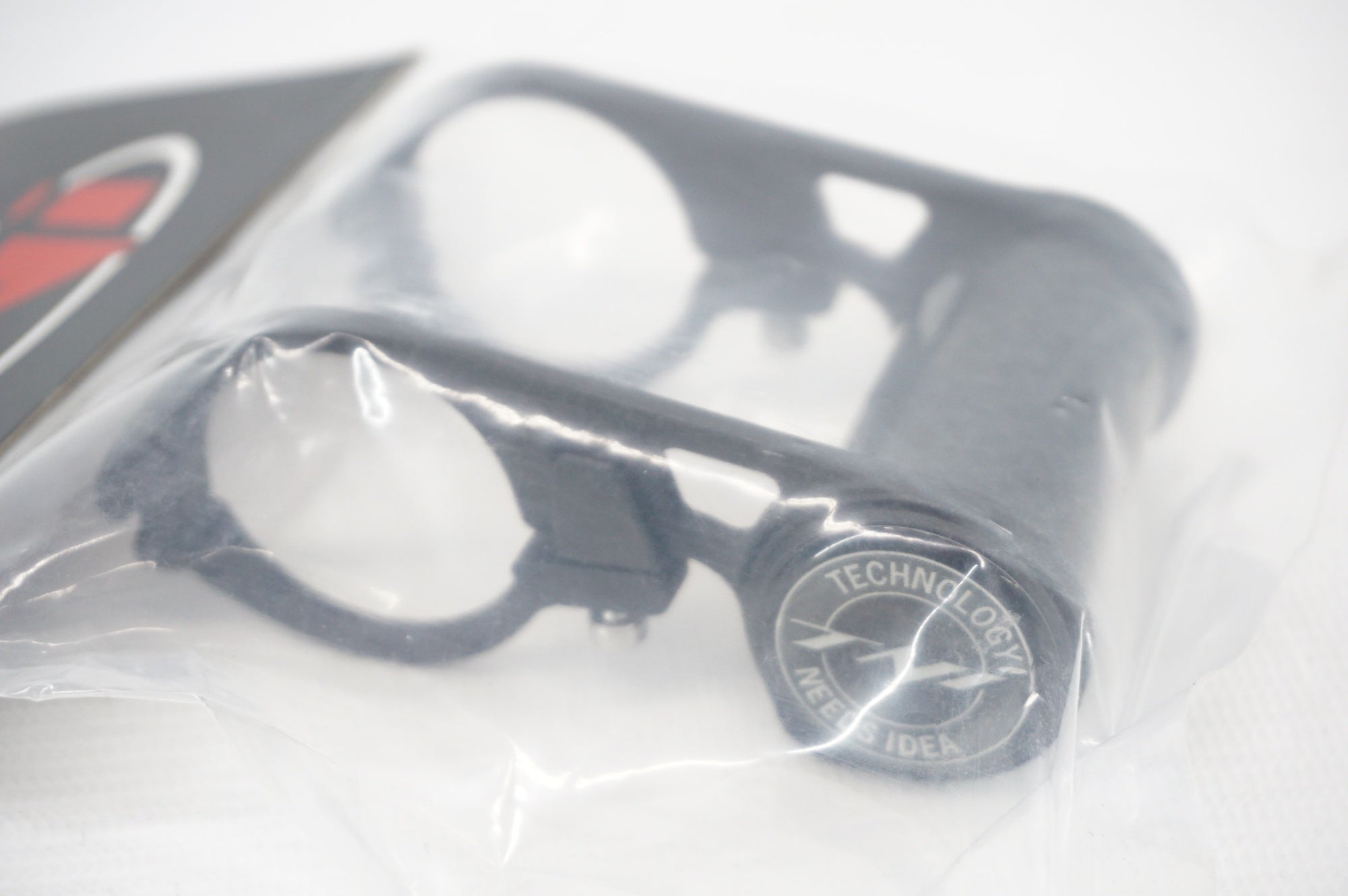 TNI 「ティーエヌアイ」 軽量カーボンステー / 阪急塚口店