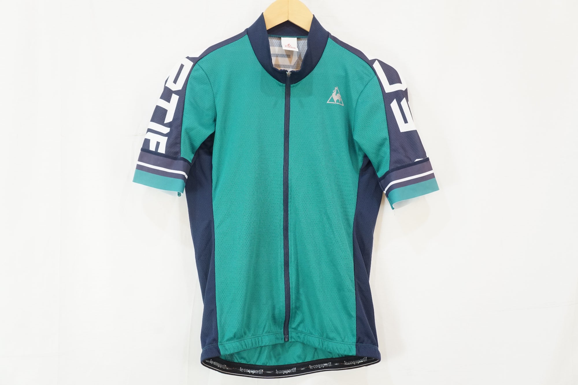 LE COQ SPORTIF 「ルコックスポルティフ」 Lサイズ 半袖ジャージ / バイチャリ浦和ベース