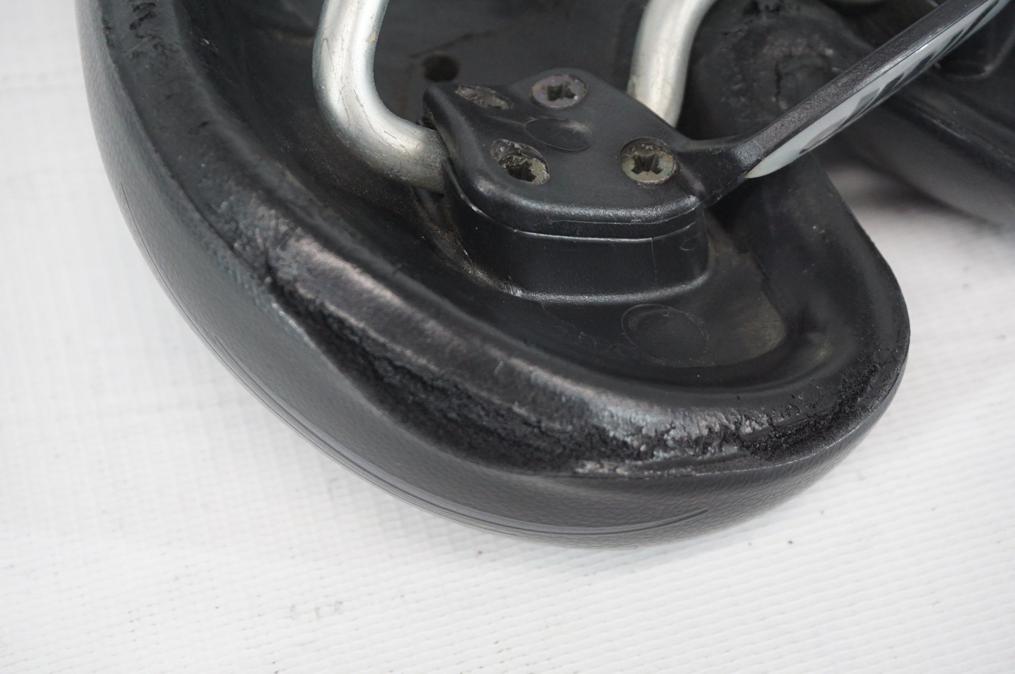 SELLE SMP 「セッレエスエムピー」 TRK サドル / 阪急塚口店