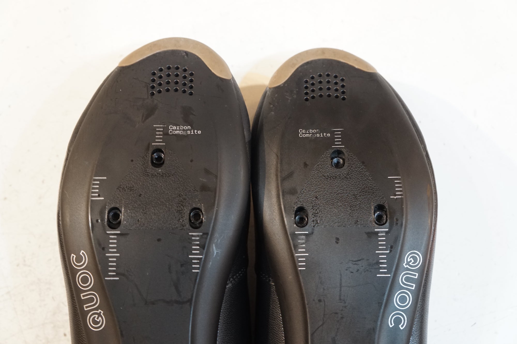 QUOC 「クオック」 ESCAPE ROAD EU43 シューズ / バイチャリ浦和ベース