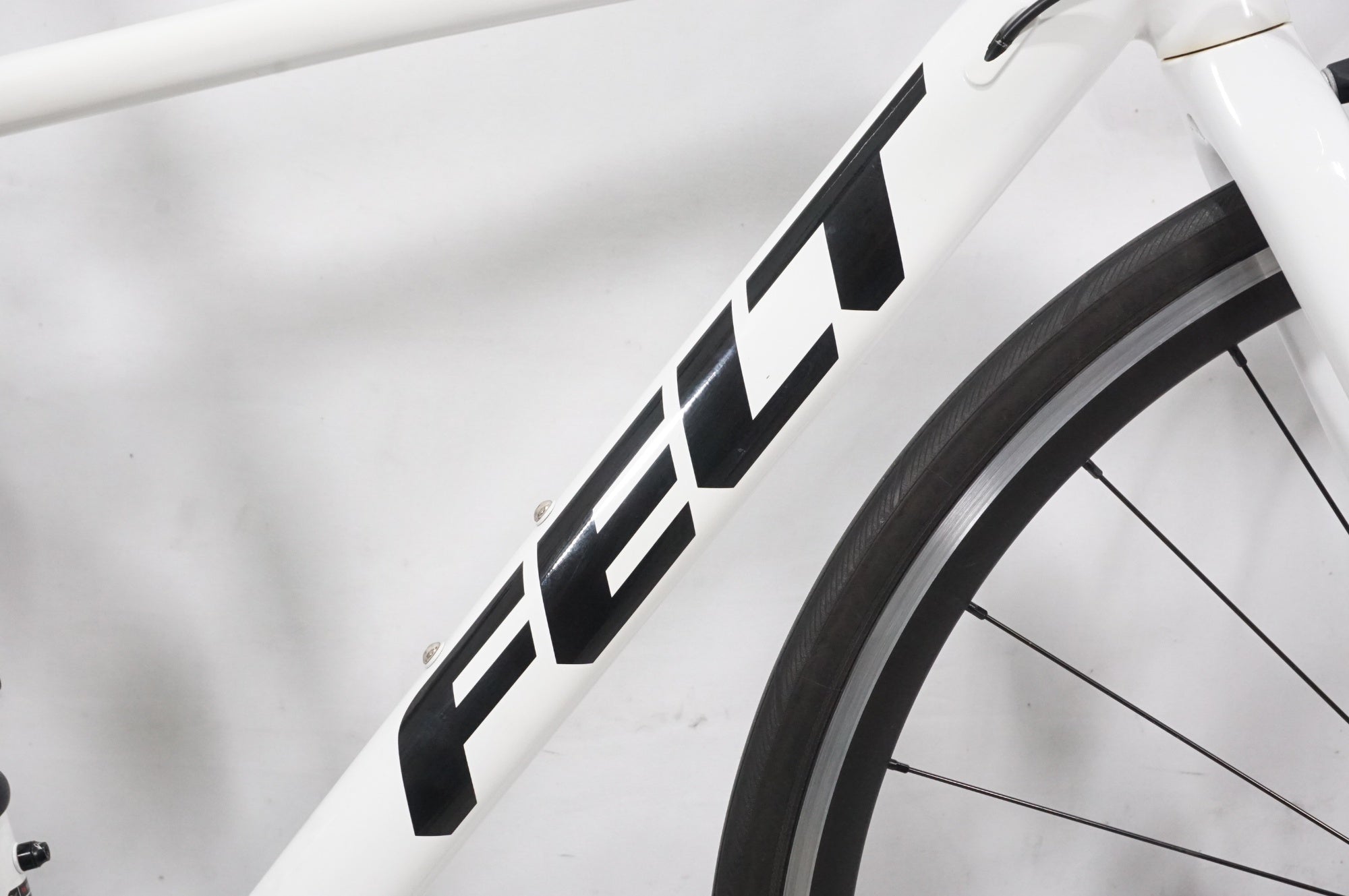 FELT 「フェルト」 FR30 2020年モデル ロードバイク / AKIBA店