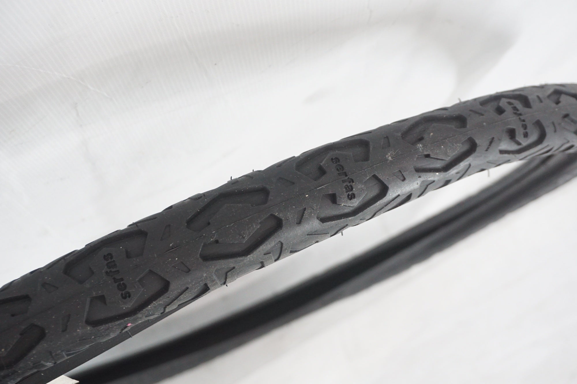 SERFAS 「サーファス」 DRIFTER MEO CITY 29x2.00 タイヤセット / 阪急塚口店