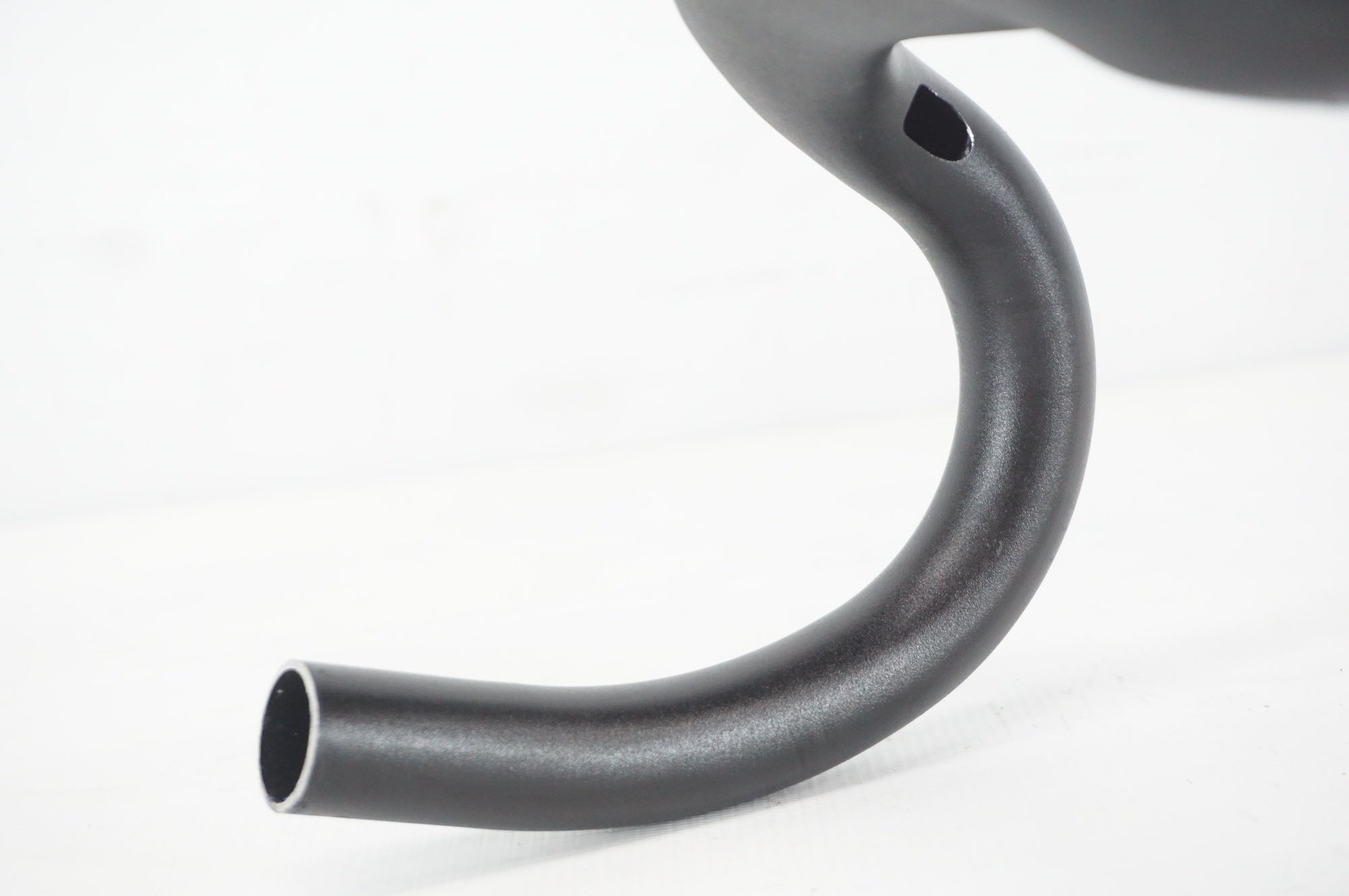 BONTRAGER 「ボントレガー」 RL Φ31.8 400mm ハンドル / 阪急塚口店