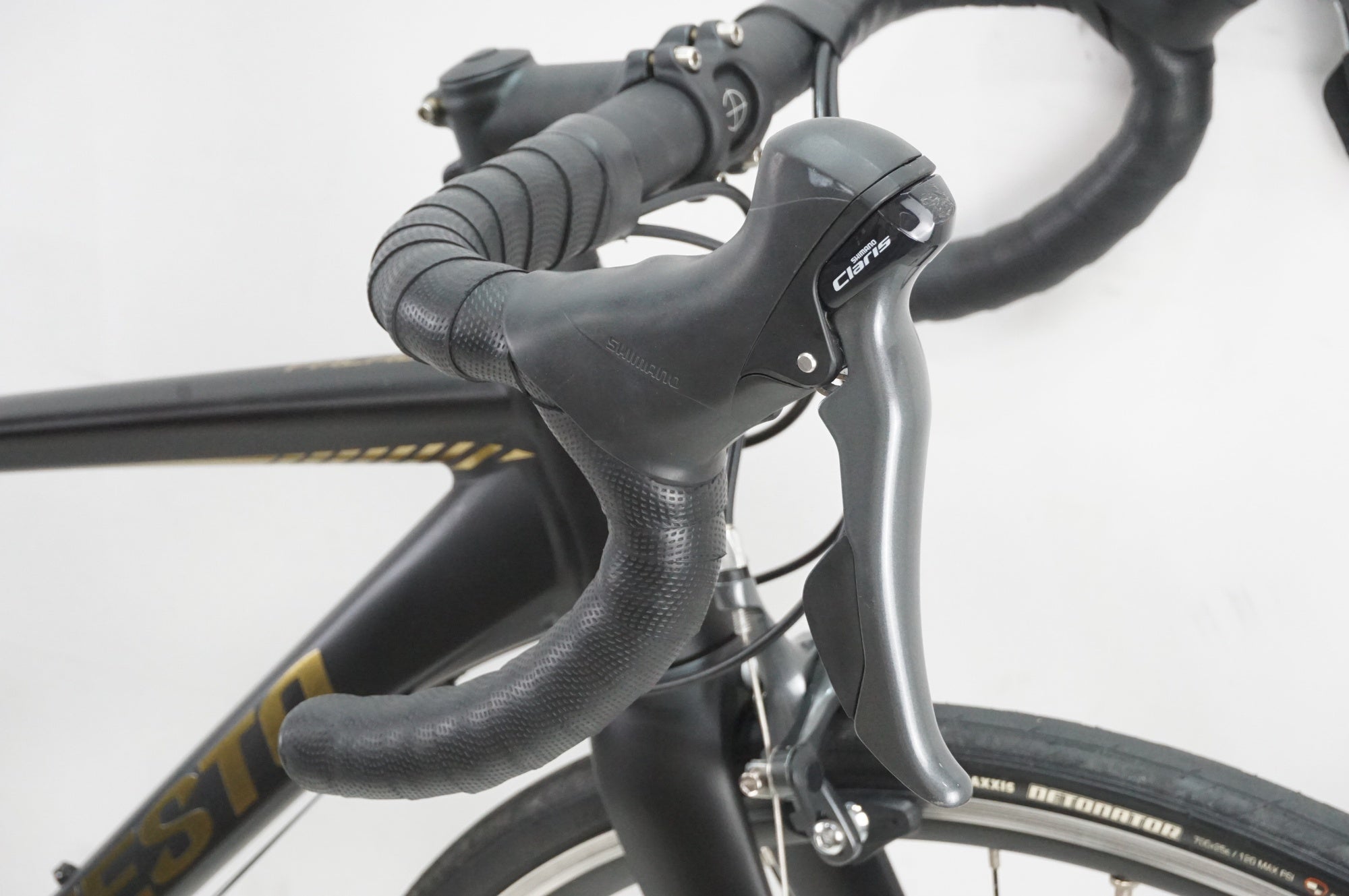 NESTO 「ネスト」 FALAD PRO 2023年モデル ロードバイク / 大宮店