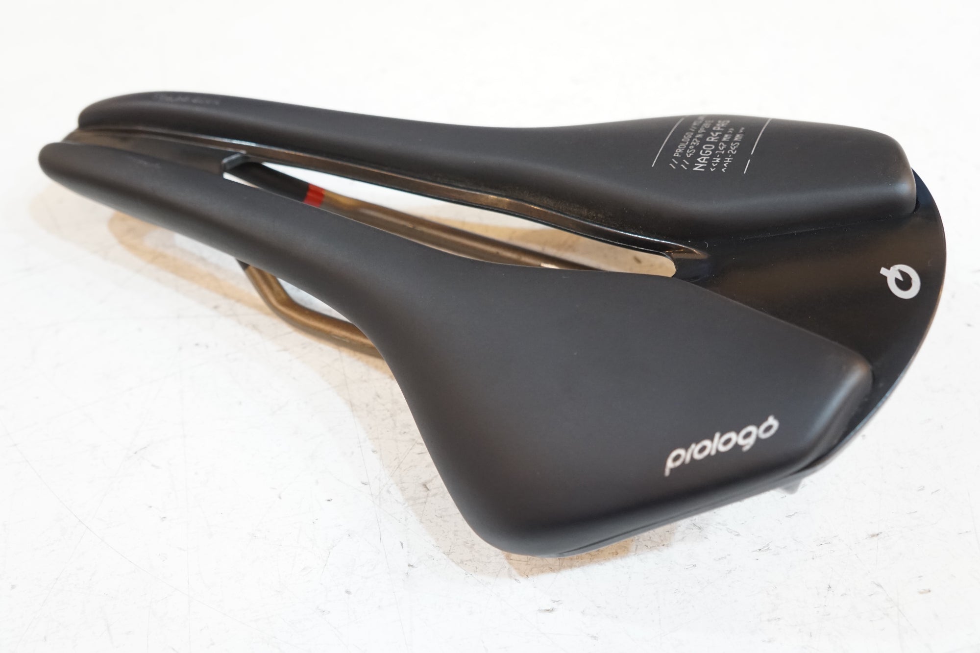 PROLOGO 「プロロゴ」 NAGO R4 PAS サドル / バイチャリ浦和ベース