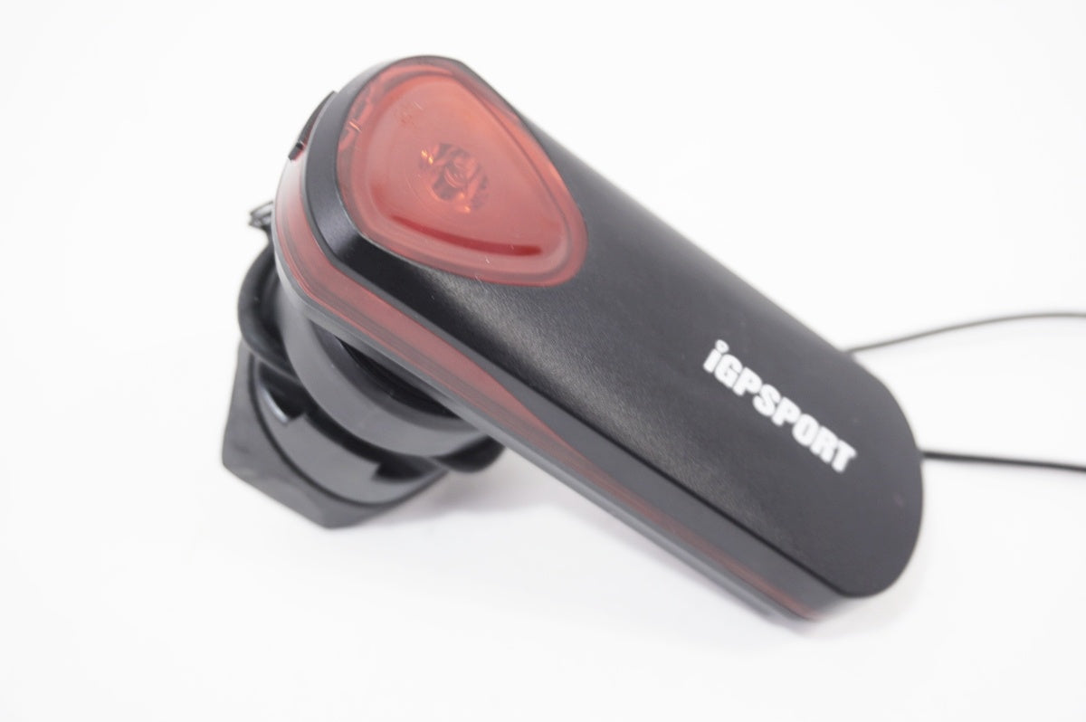 IGPSPORT 「アイジーピースポーツ」 SMART RADAR TAILLIGHT SR30 リアライト / バイチャリ世田谷店