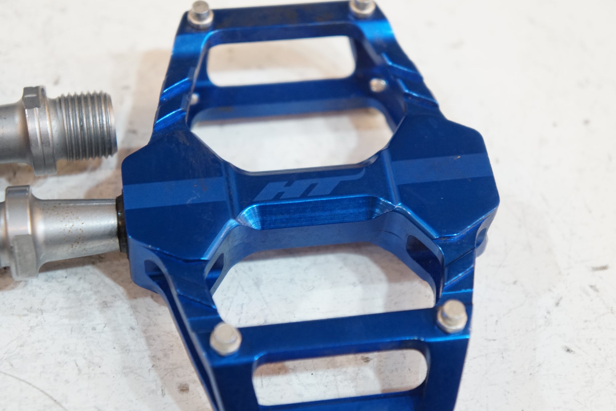 HT 「エイチティー」 AR06 ペダル / バイチャリ浦和ベース