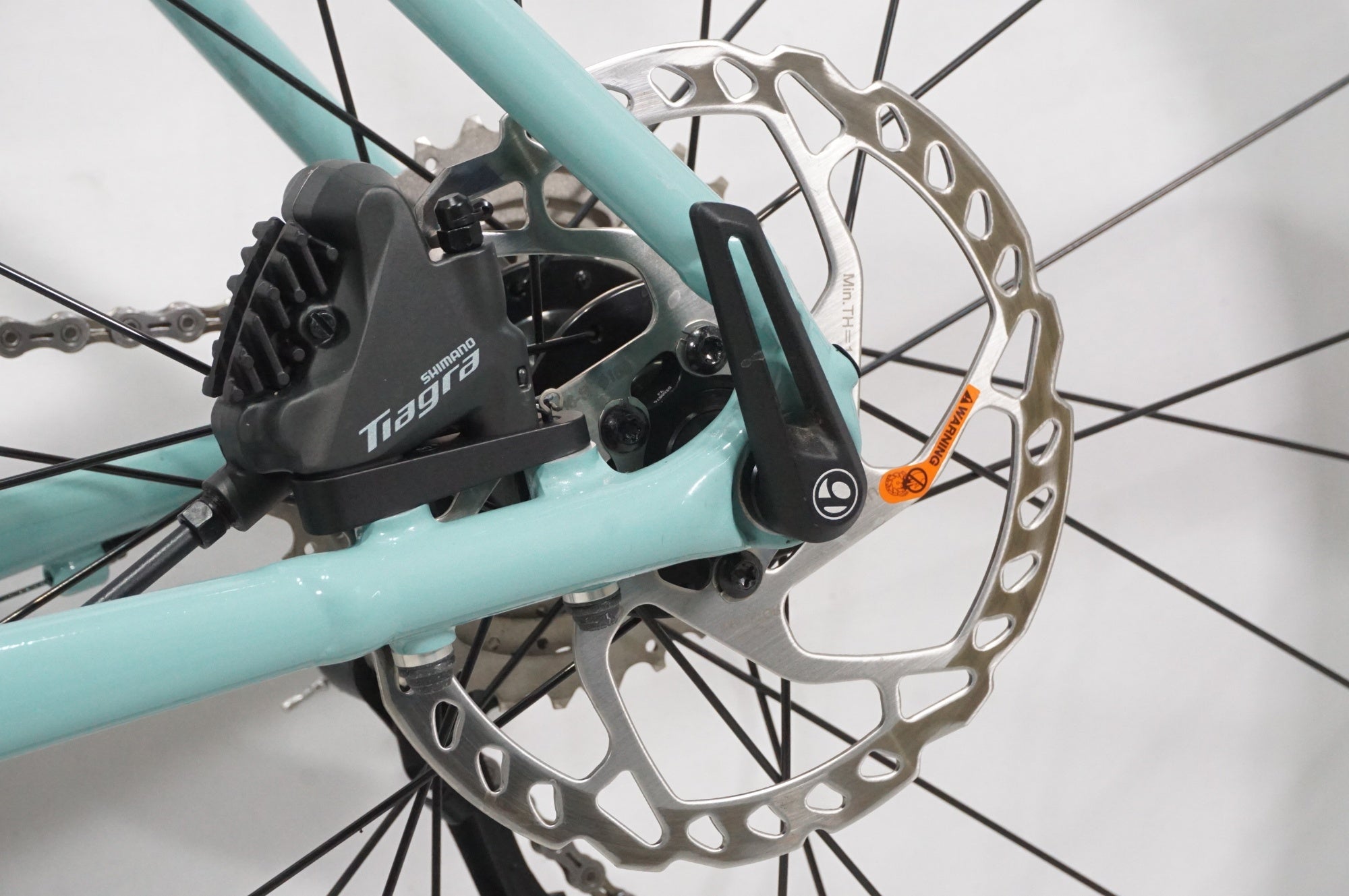 TREK 「トレック」 DOMANE AL4 DISC 2023年モデル ロードバイク / AKIBA店