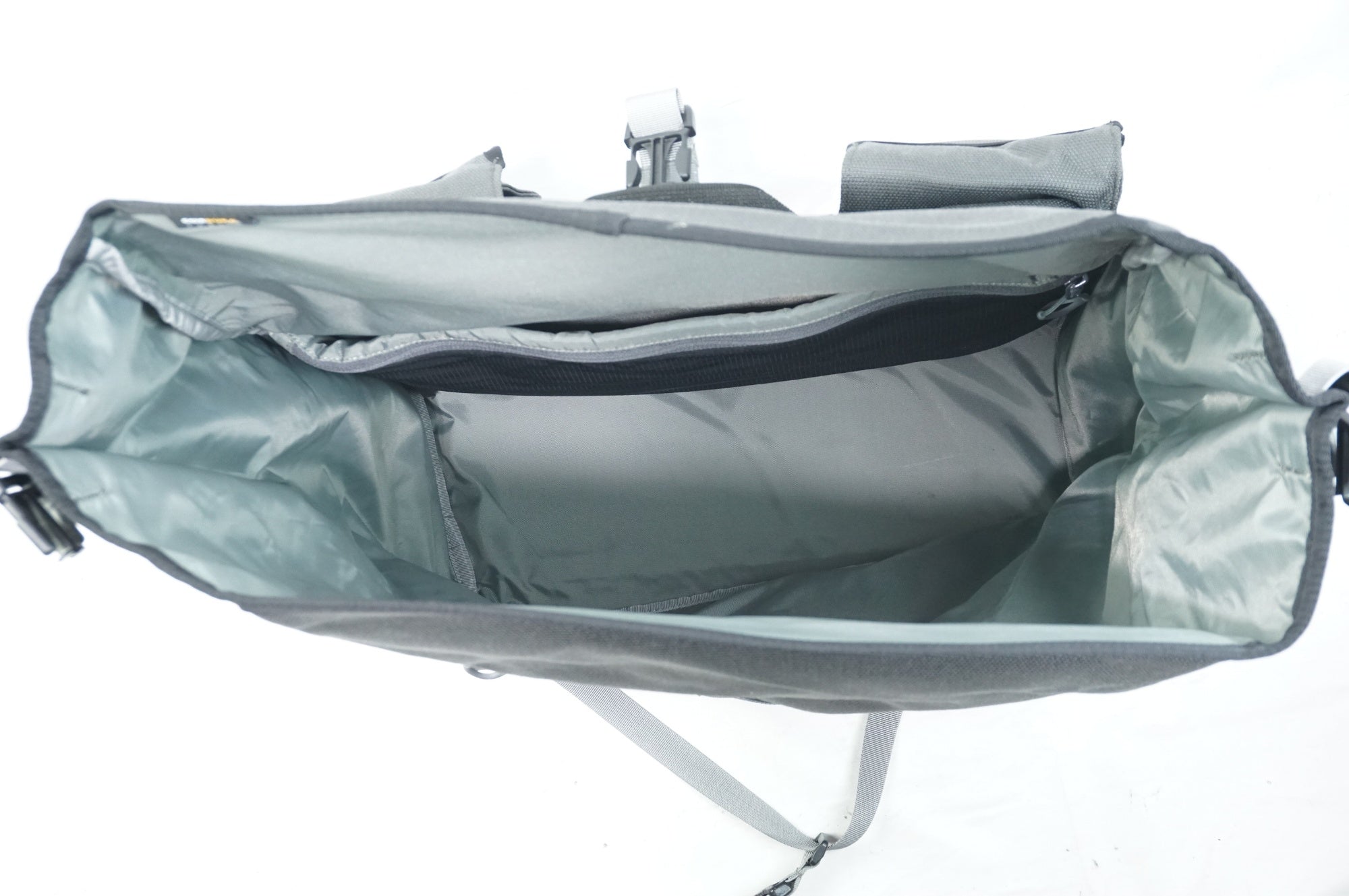 BROMPTON 「ブロンプトン」 ROLL TOP BAG フロントバッグ / 中目黒店