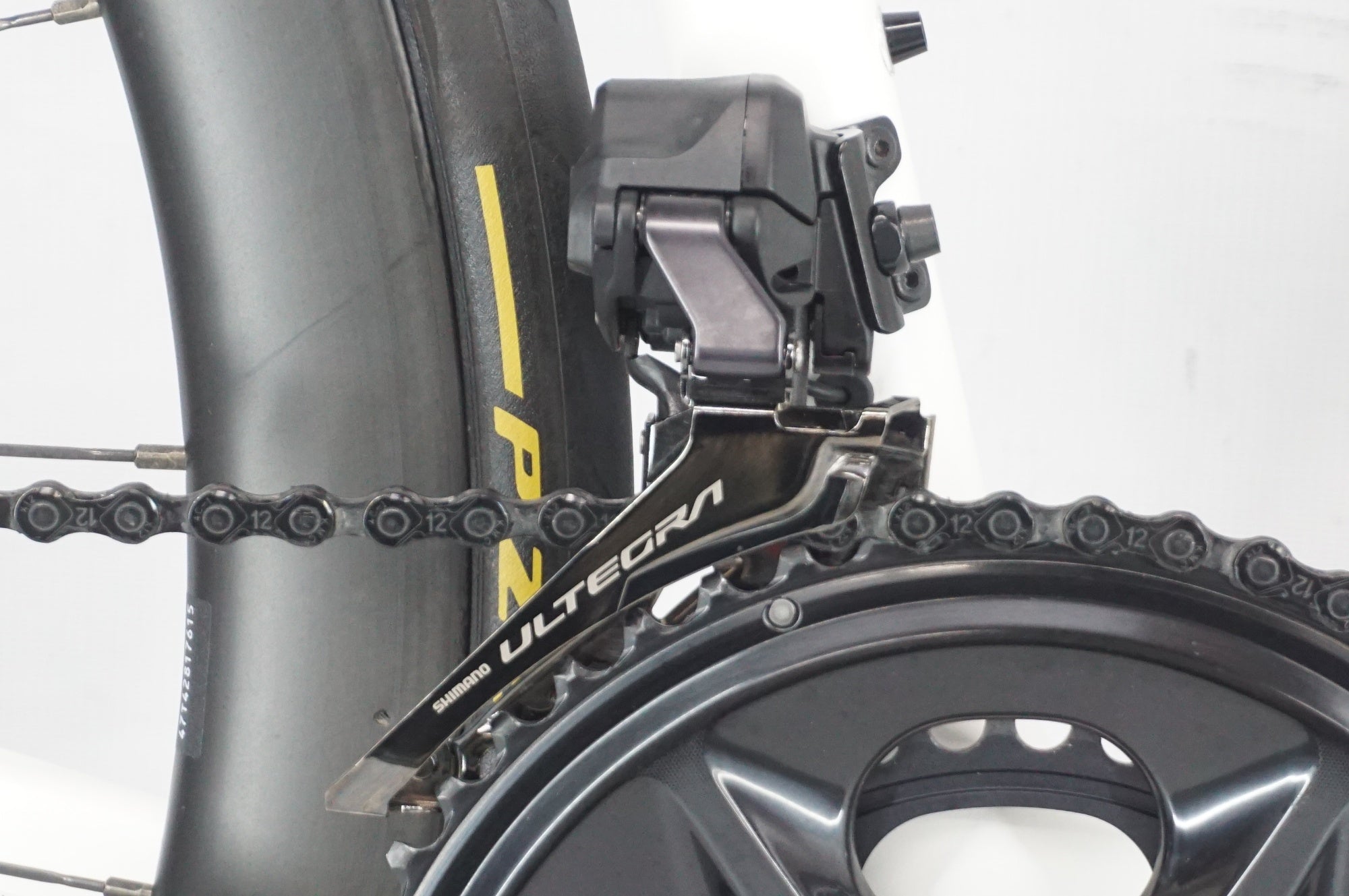 LOOK 「ルック」 785 HUEZ2 DISC ULTEGRA R8100 Di2 2025年モデル ロードバイク / 阪急塚口店