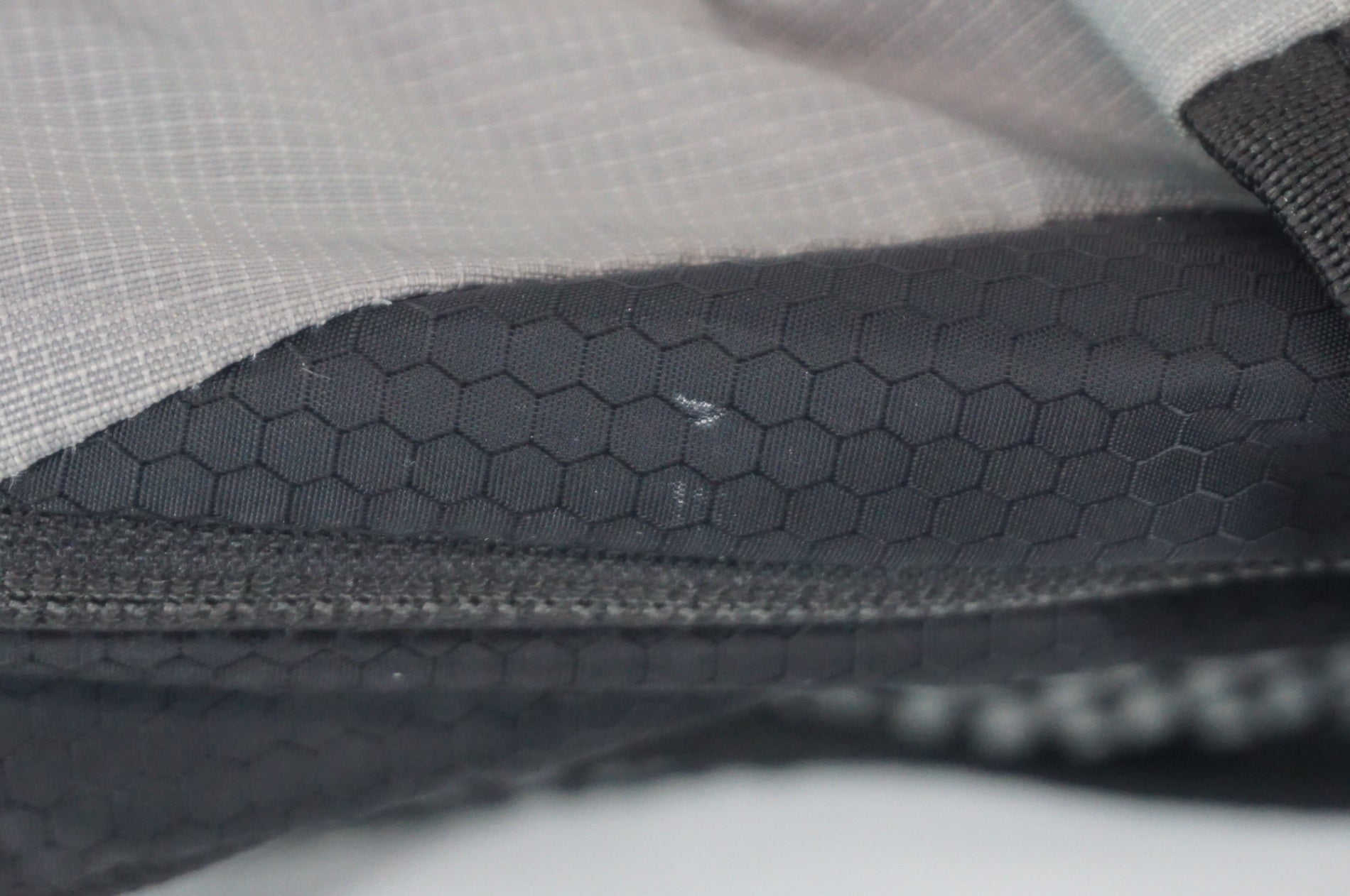 DEUTER 「ドイター」 RACE EXP AIR バックパック / 阪急塚口店