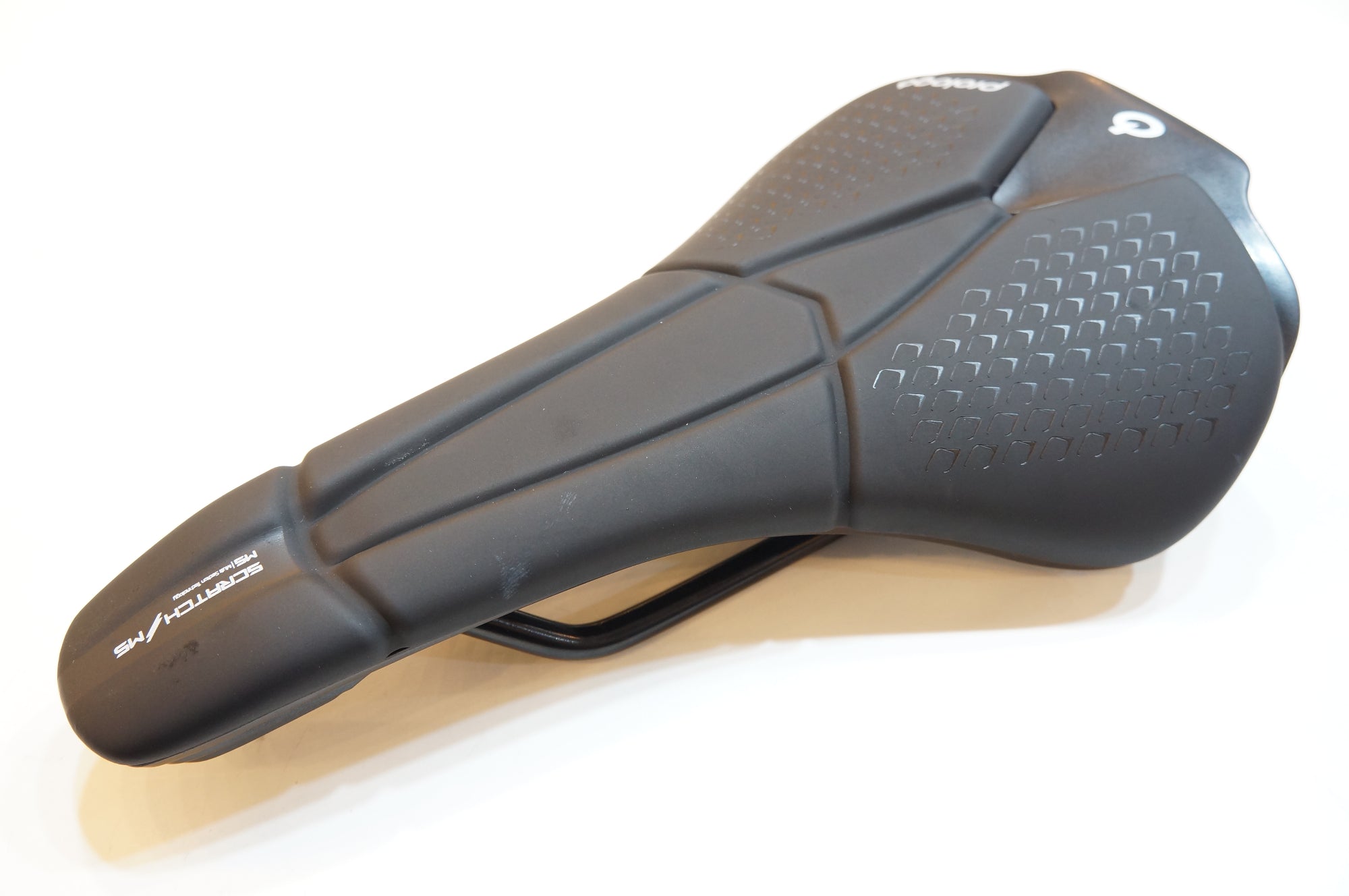 PROLOGO 「プロロゴ」 SCRATCH MS サドル / バイチャリ浦和ベース