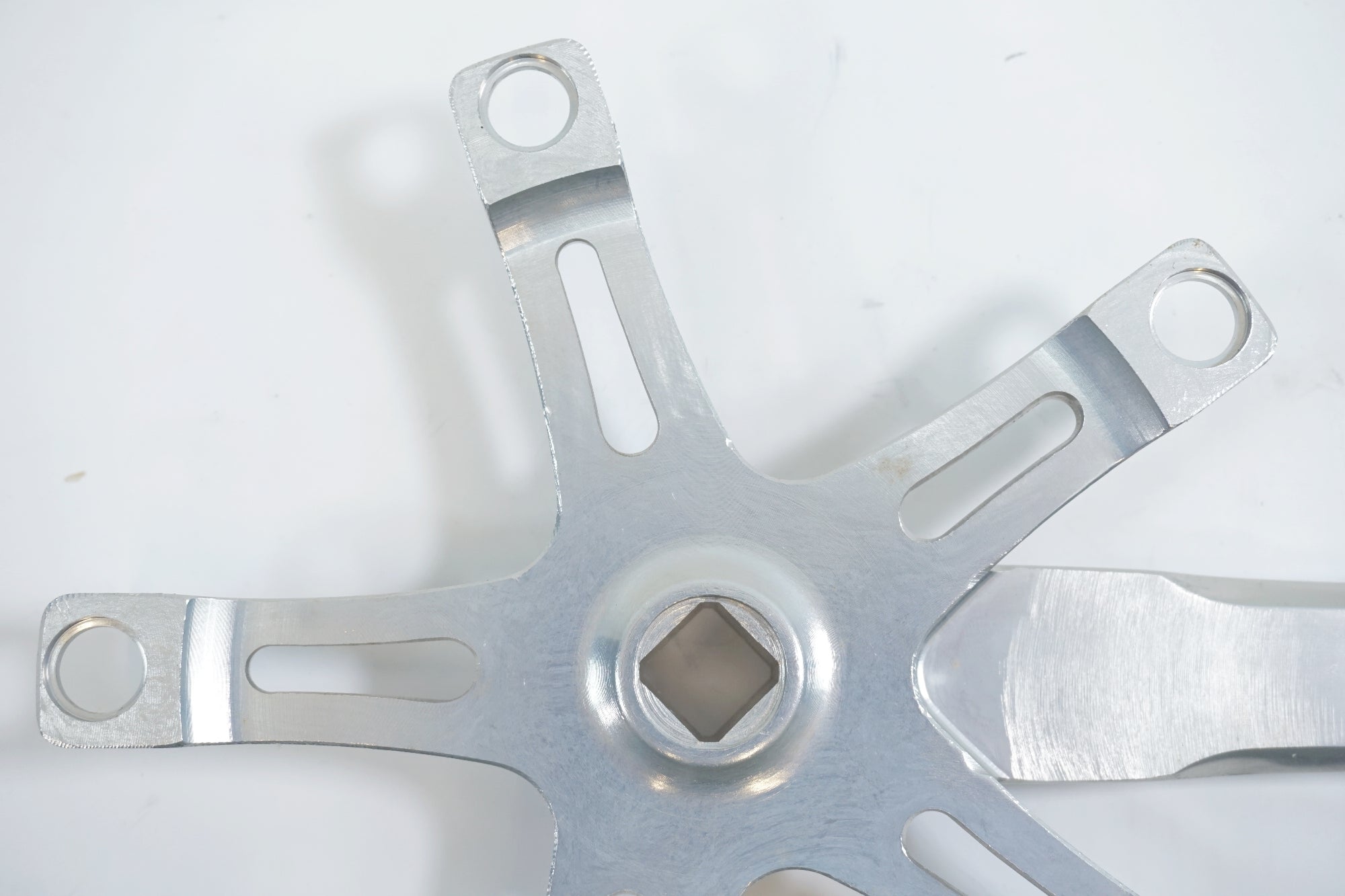 SUGINO 「スギノ」 SUPER MIGHTY NJS 165mm クランク / 有明ガーデン店