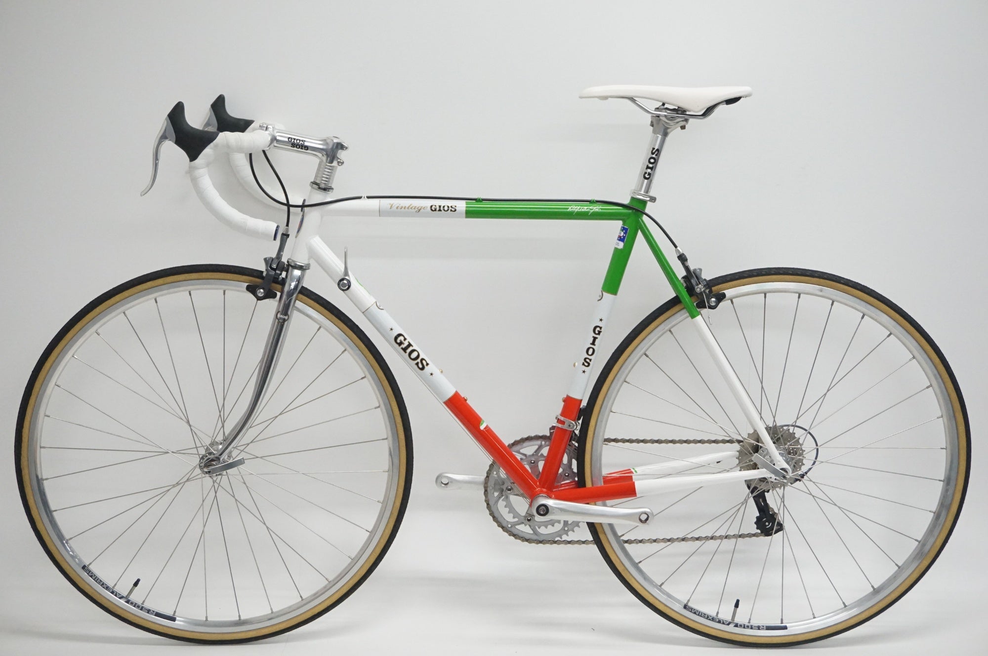 GIOS 「ジオス」 VINTAGE 2025年モデル ロードバイク / 福岡店