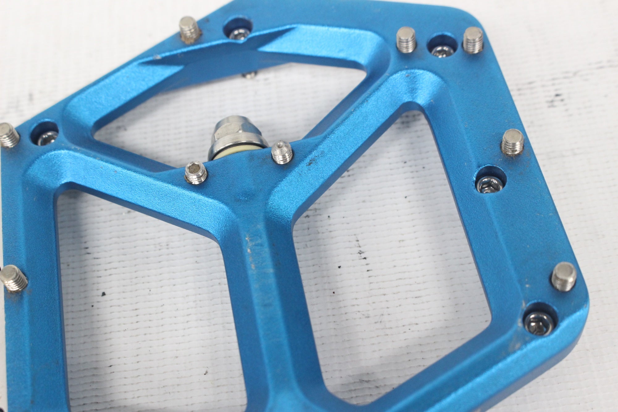 SPANK 「スパンク」 SPIKE FLAT ペダル / 阪急塚口店