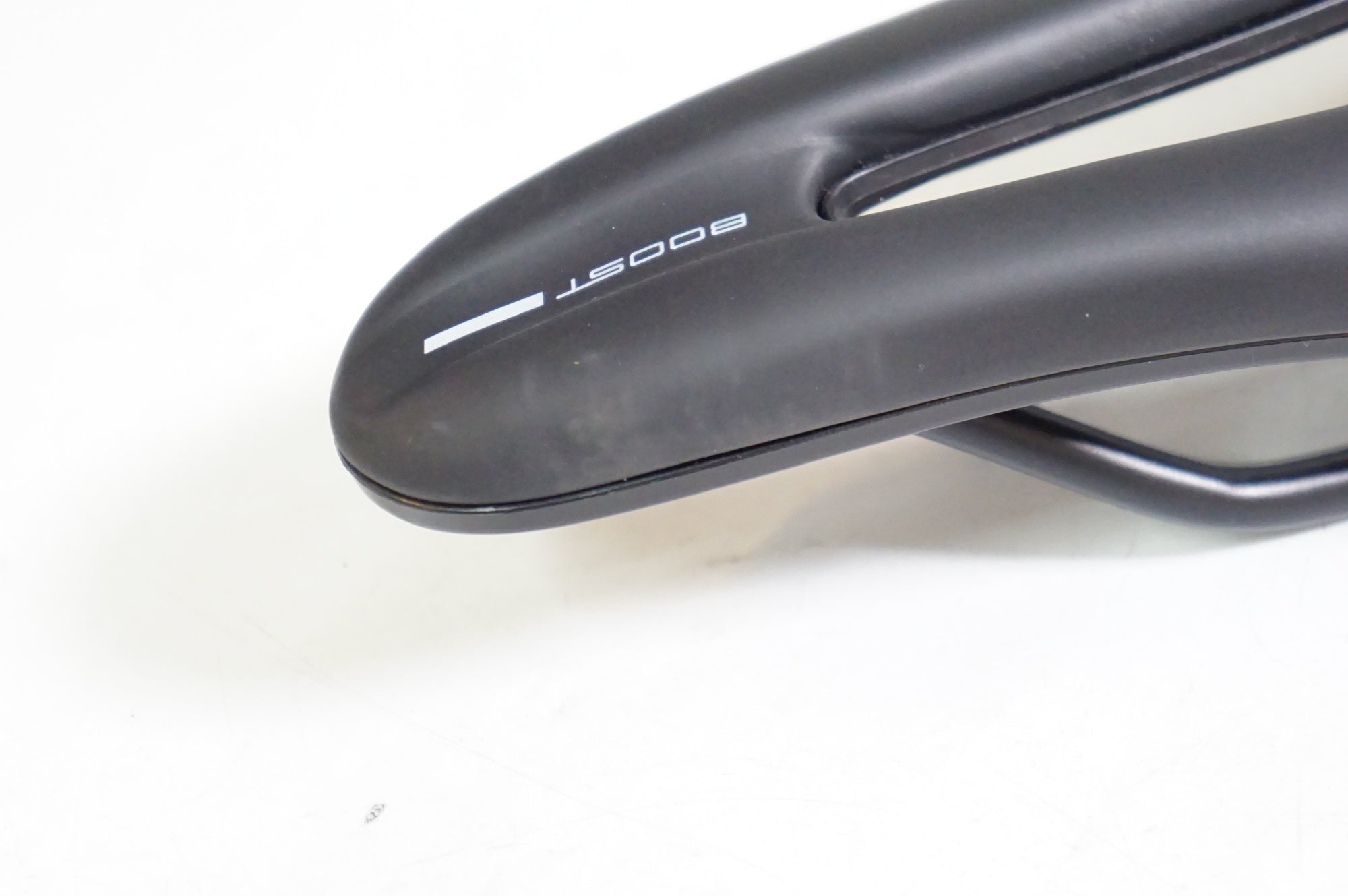 SELLE ITALIA 「セラ イタリア」 NOVUS BOOST EVO SUPERFLOW サドル / 熊谷本店