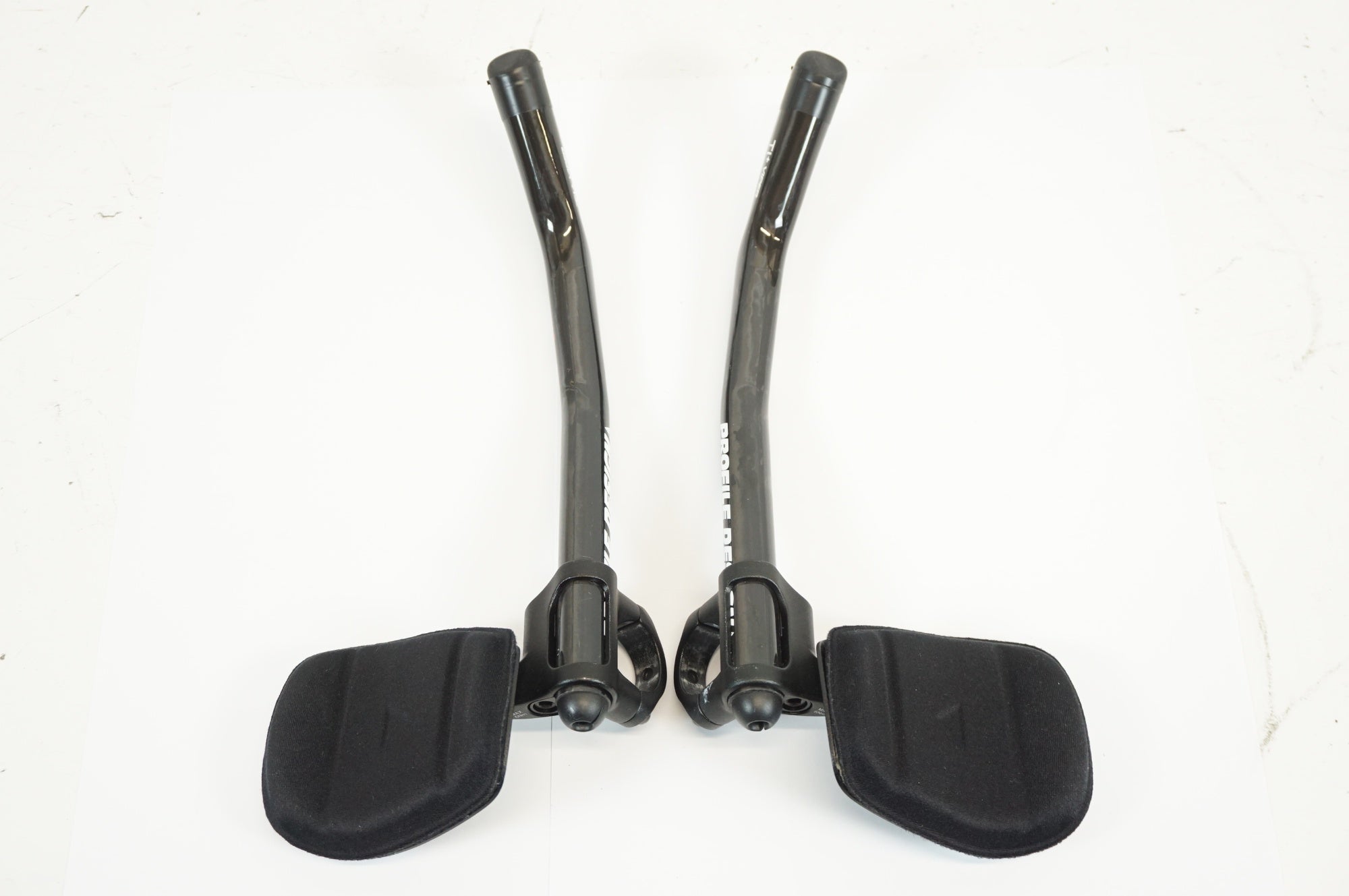 プロファイルデザイン　AERIA TT フルカーボンハンドル プロファイルデザイン カーボンエアロバー各種のマットブラック