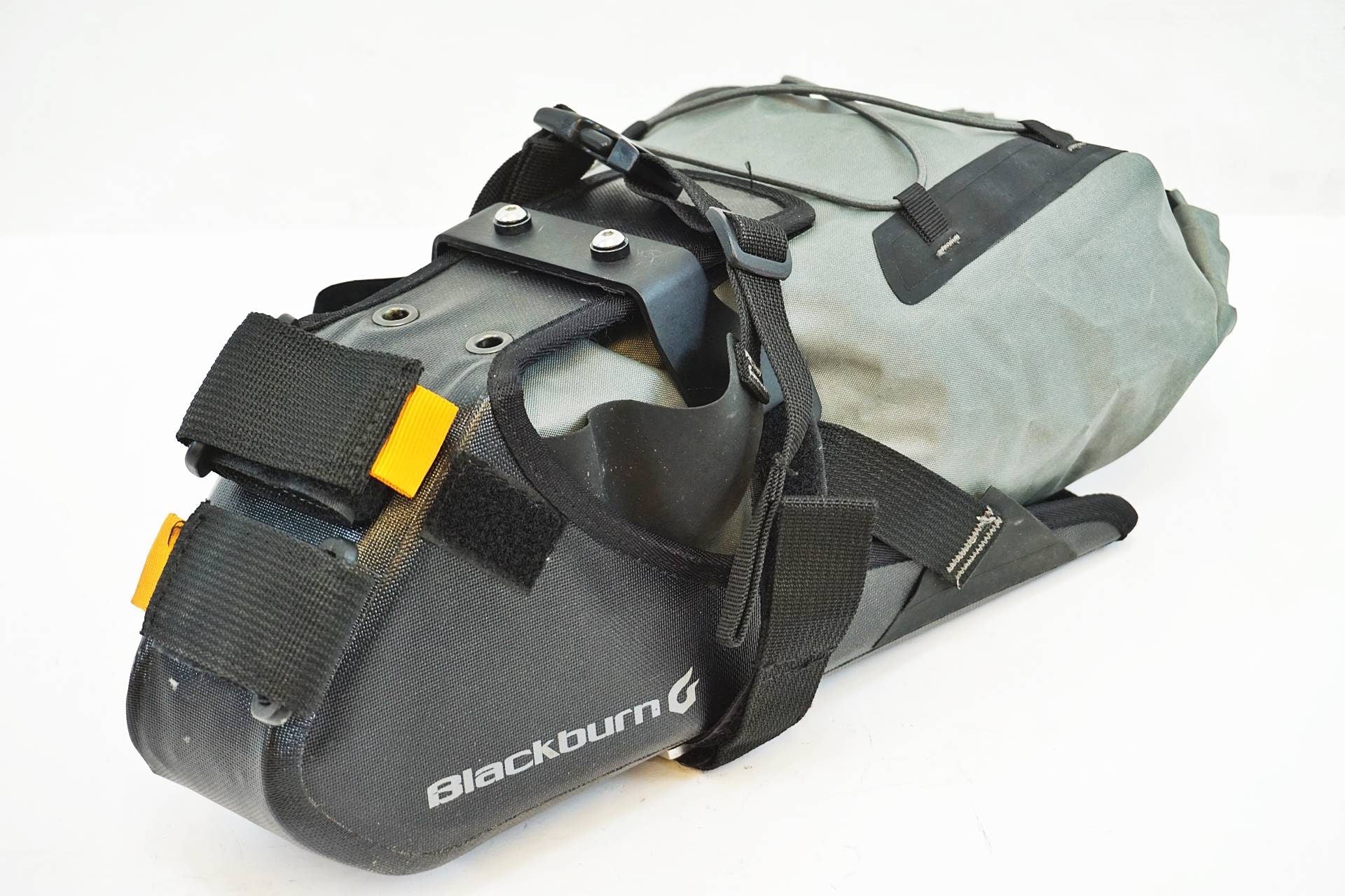 BLACKBURN 「ブラックバーン」 OUTPOST SEAT PACK サドルバッグ / 有明ガーデン店