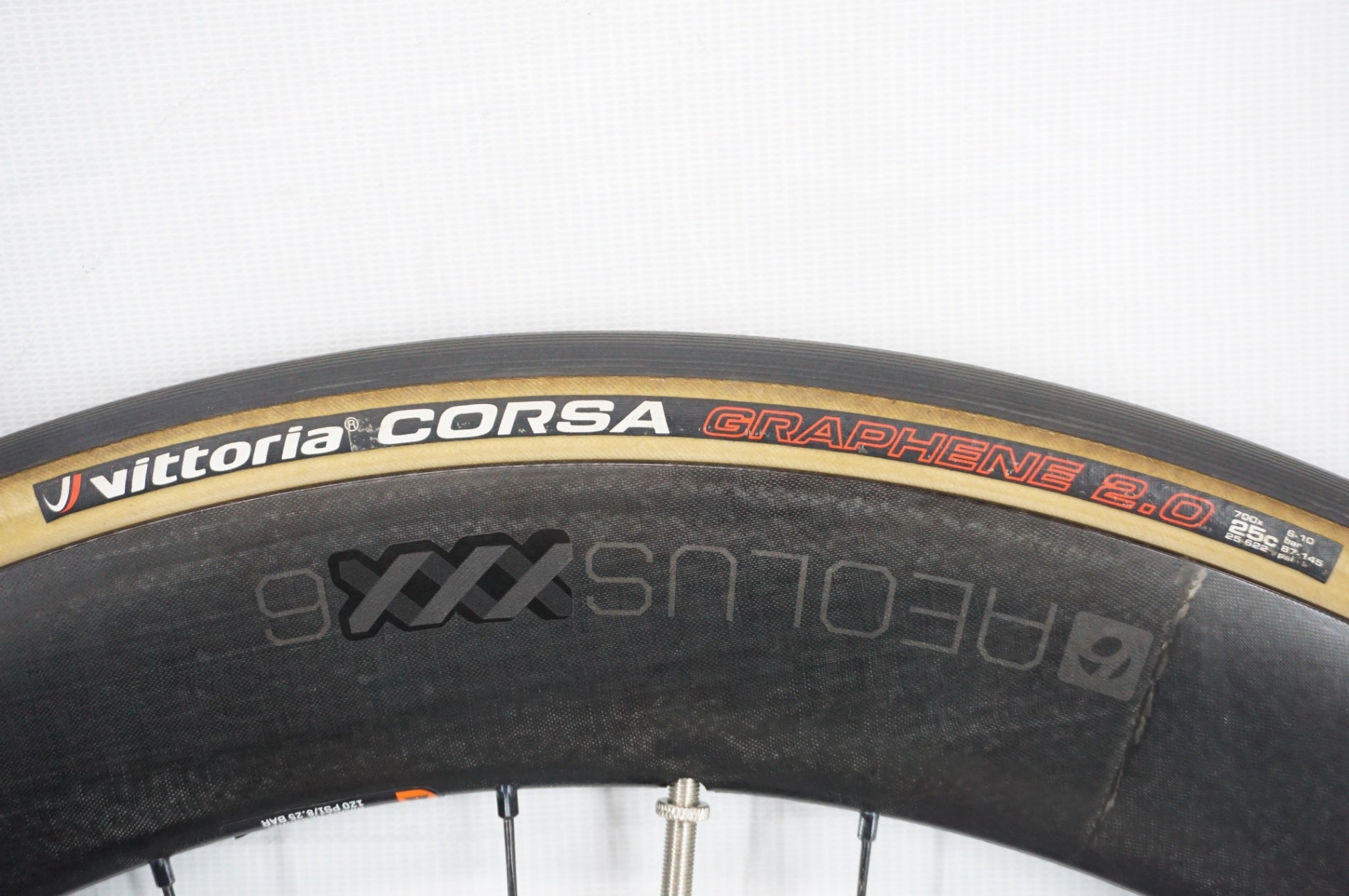 BONTRAGER 「ボントレガー」 AEOLUS XXX6 TLR DISC シマノ11-12速 ホイールセット / 阪急塚口店