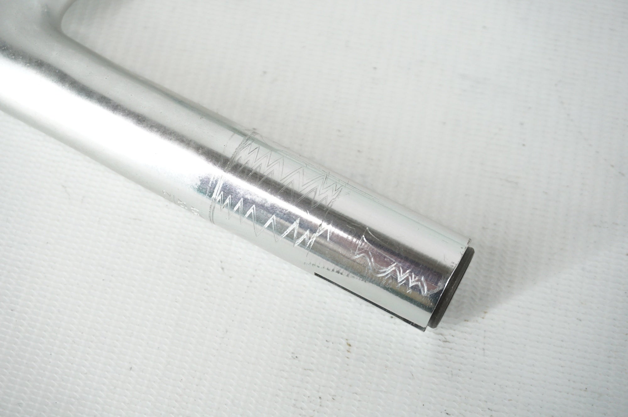 3T 「スリーティー」 PINARELLO Φ25.4 115mm ステム / 阪急塚口店