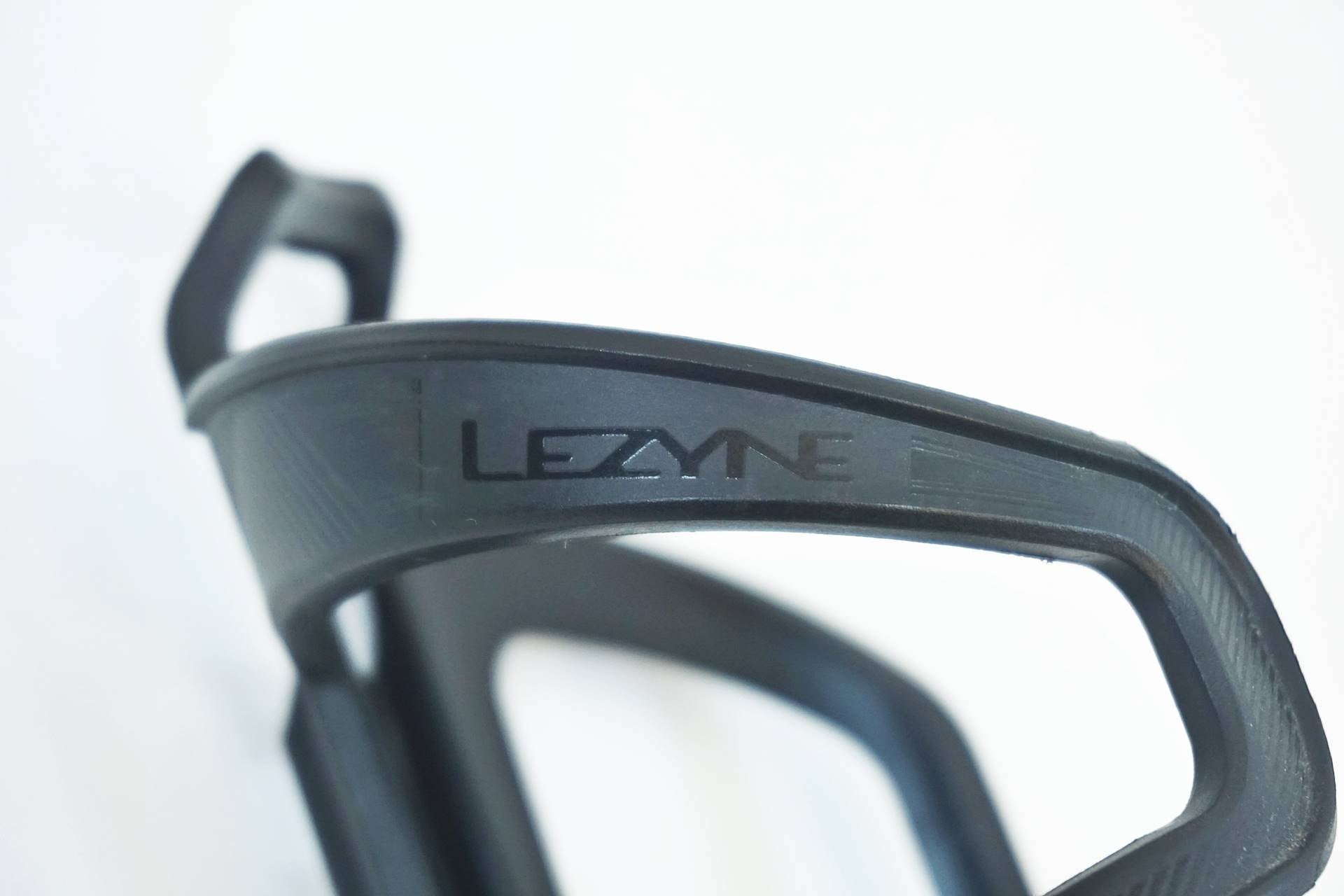 LEZYNE 「レザイン」 FLOW CAGE ボトルケージ / 有明ガーデン店