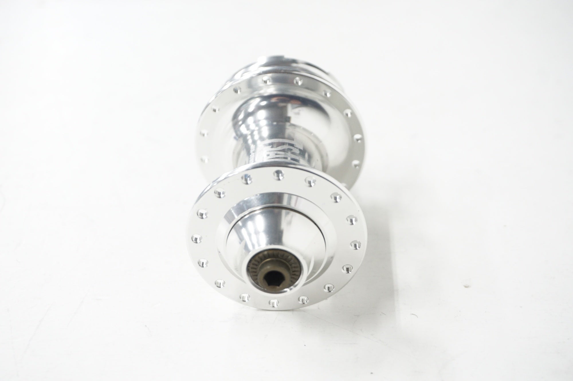 DIA-COMPE 「ダイアコンペ」 USA TSALI フロントハブ / 阪急塚口店