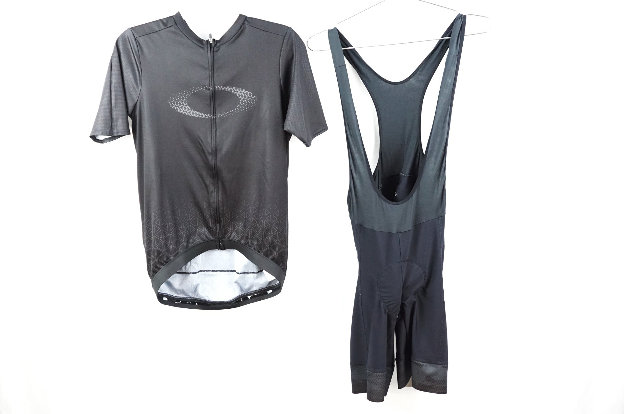 【美品】OAKLEY オークリー ビブショー　XSサイズ サイクルパンツ 美品】OAKLEY オークリー ビブショー XSサイズ サイクルパンツ 美品