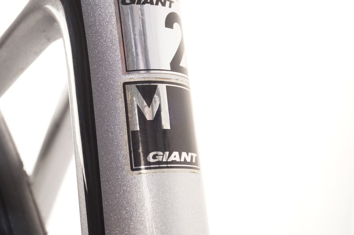 GIANT 「ジャイアント」 DEFY ADVANCED2 DISC 2015年モデル ロードバイク / 東京商品化センター