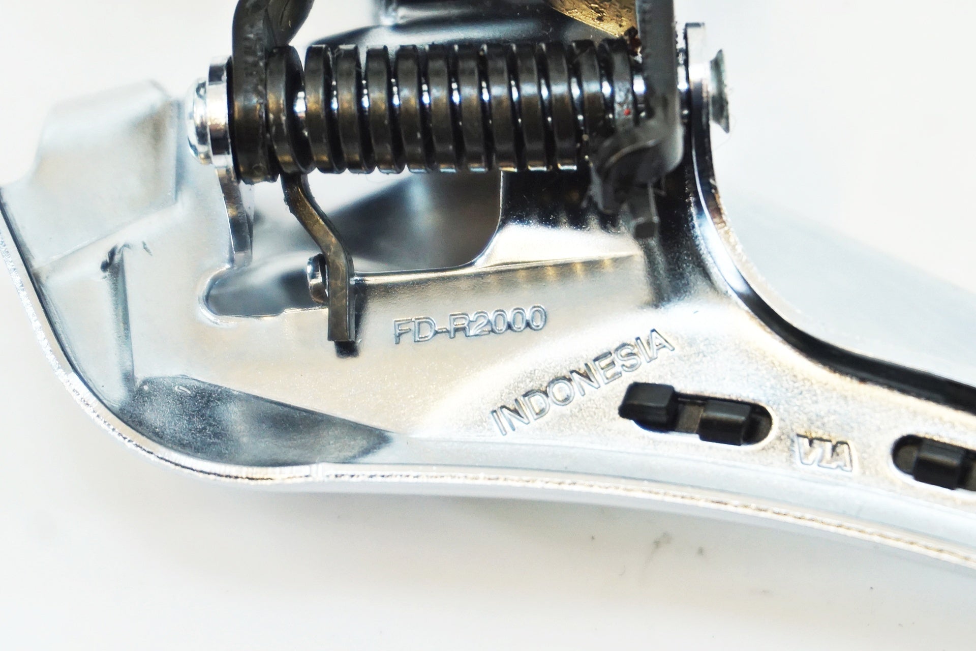 SHIMANO 「シマノ」 CLARIS FD-R2000 2×8S フロントディレイラー / 有明ガーデン店