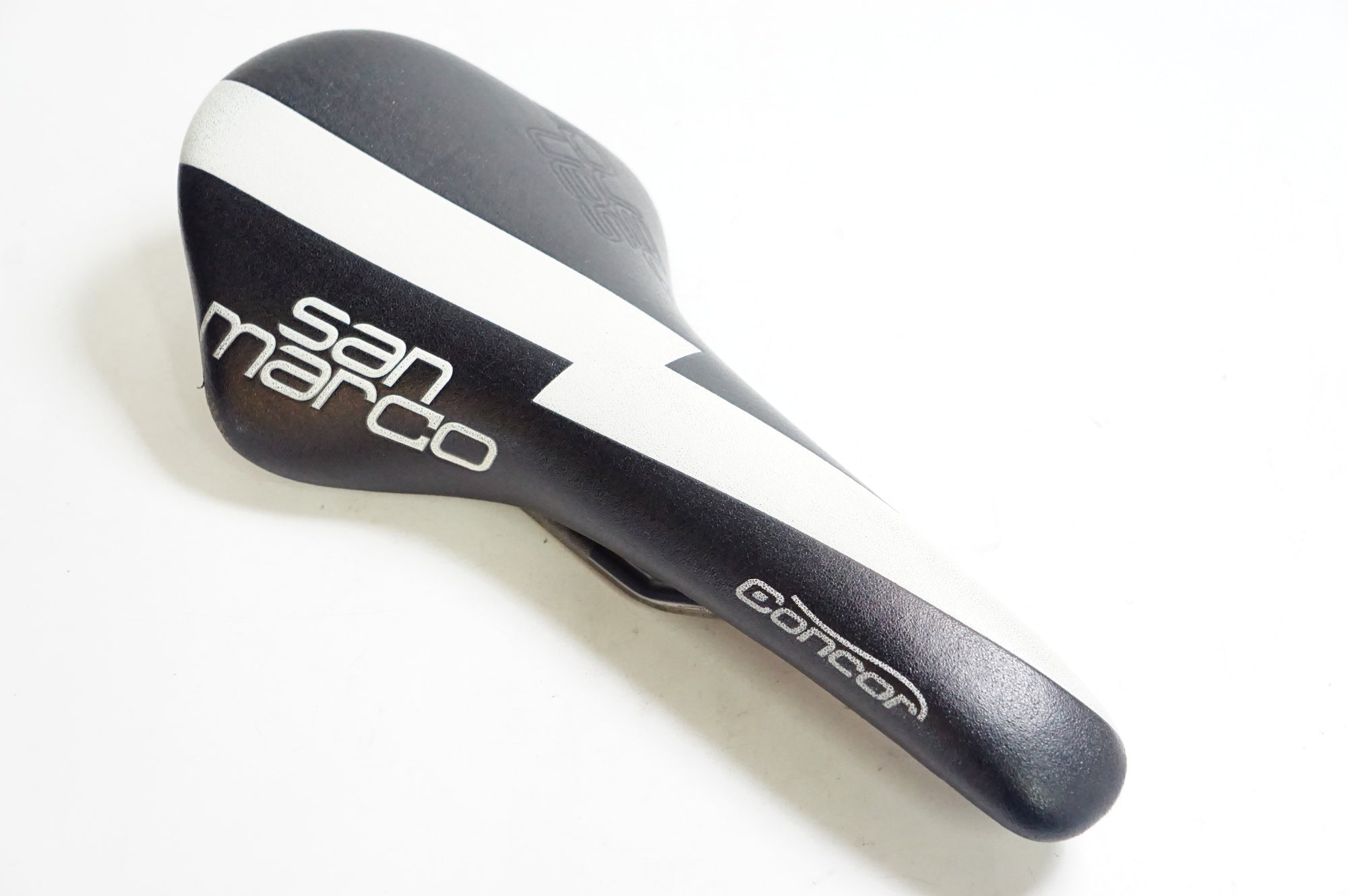 SAN MARCO 「サンマルコ」 CONCOR TEAM サドル / 熊谷本店