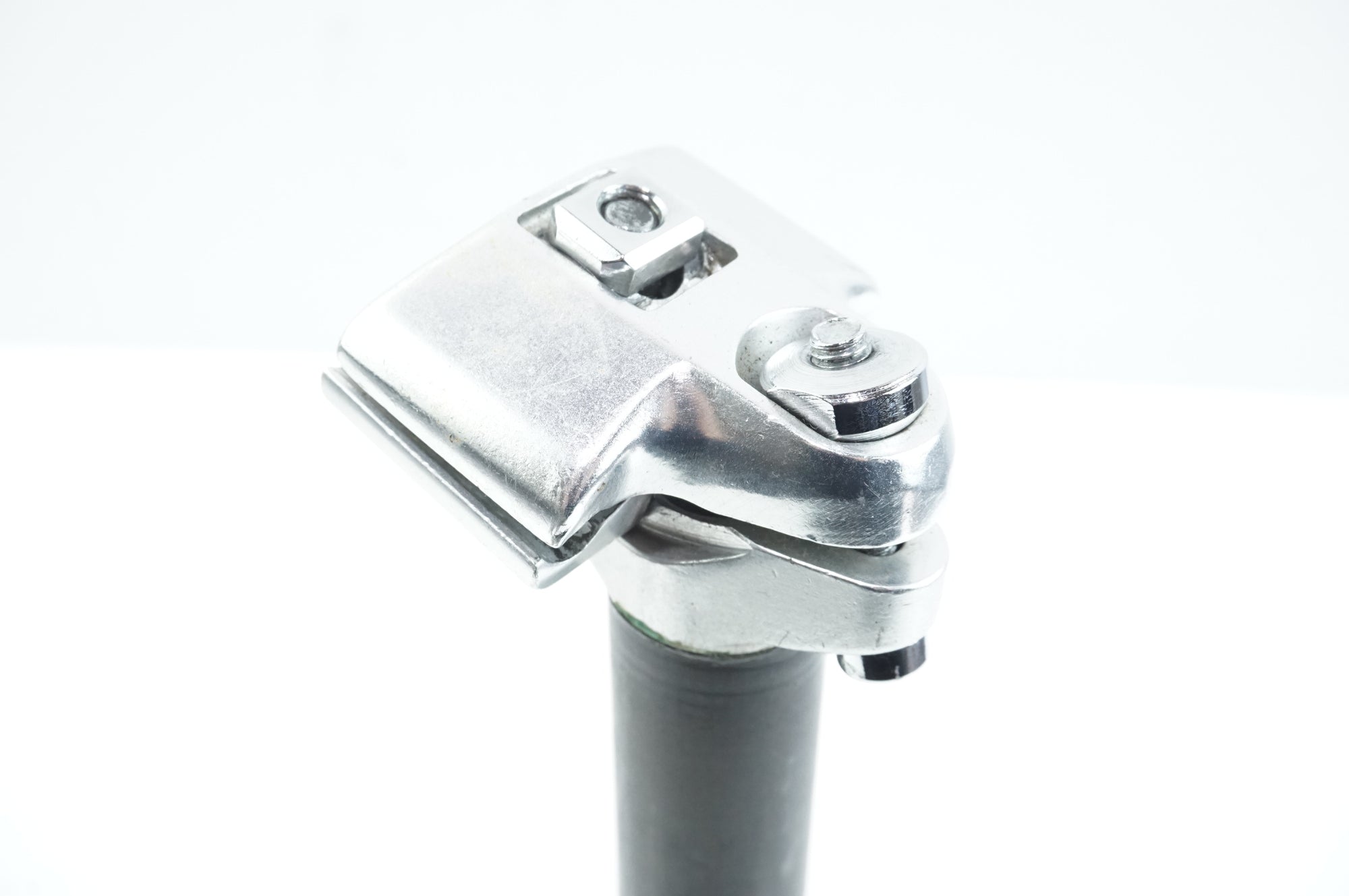 AMANDA 「アマンダ」 φ25.4 200mm カーボンシートポスト / 中目黒店