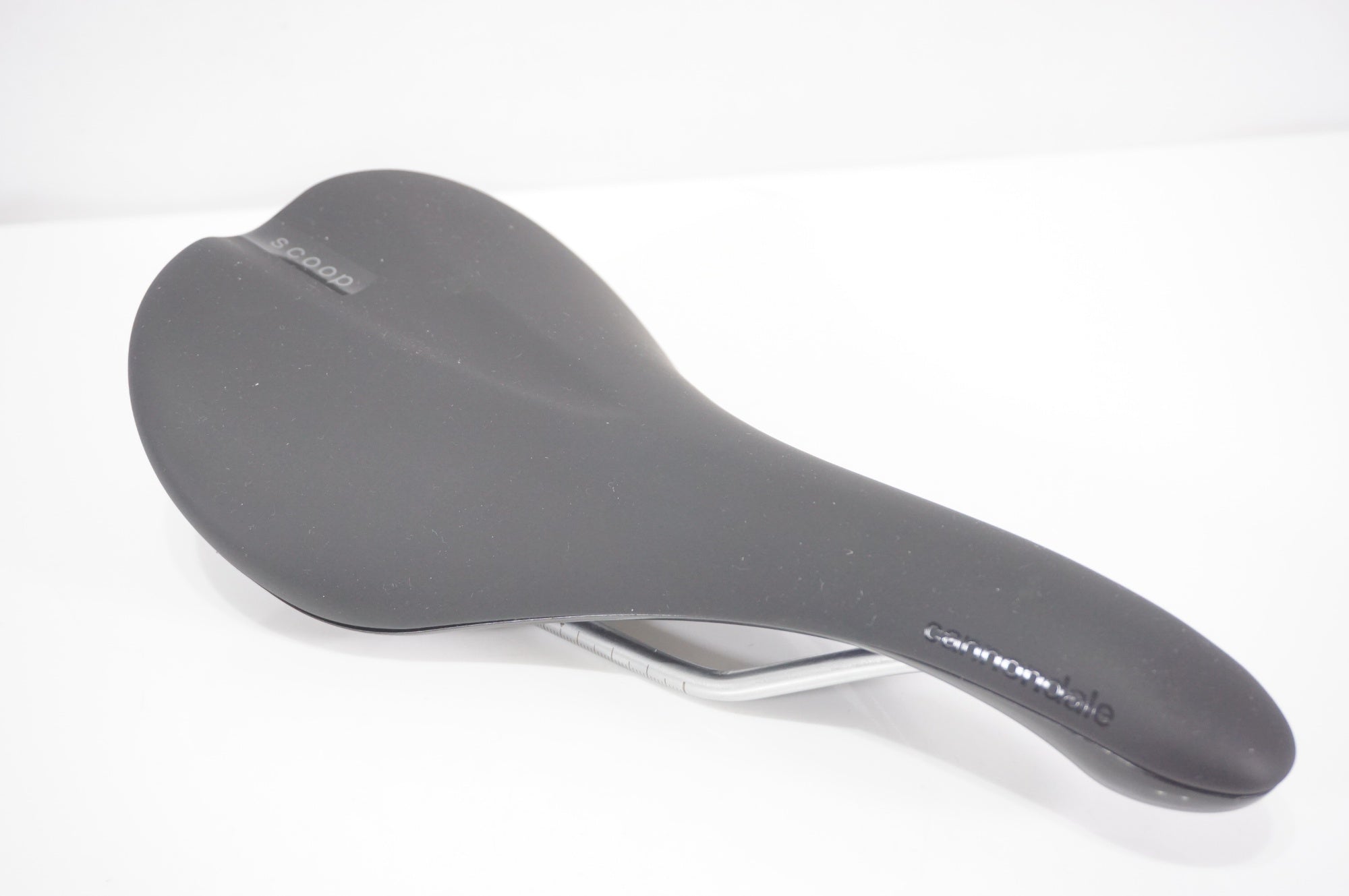 FABRIC 「ファブリック」 CANNONDALE 純正 サドル / AKIBA店