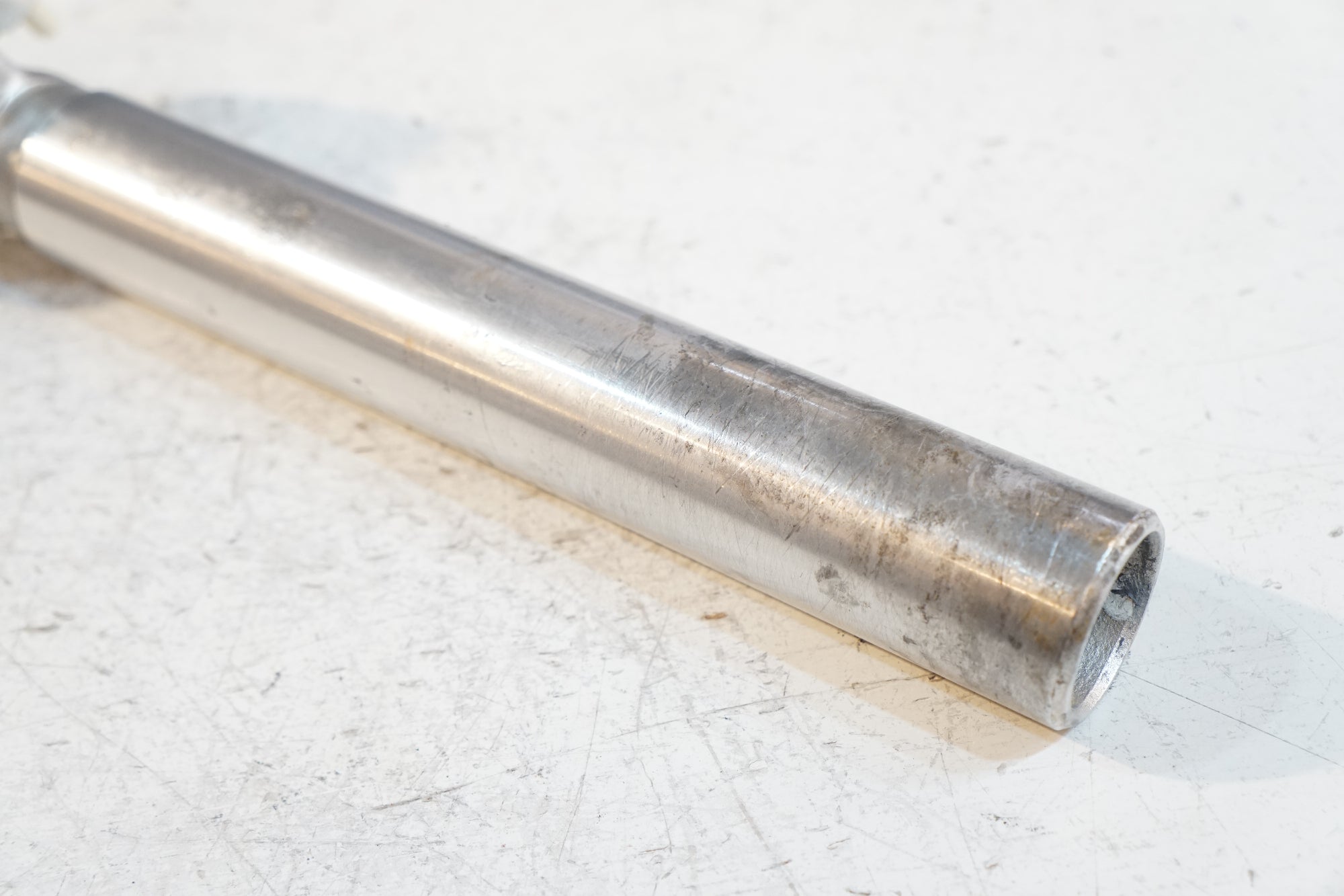 SUGINO 「スギノ」 MIGHTY NJS 205mm φ27.2 シートポスト / バイチャリ浦和ベース