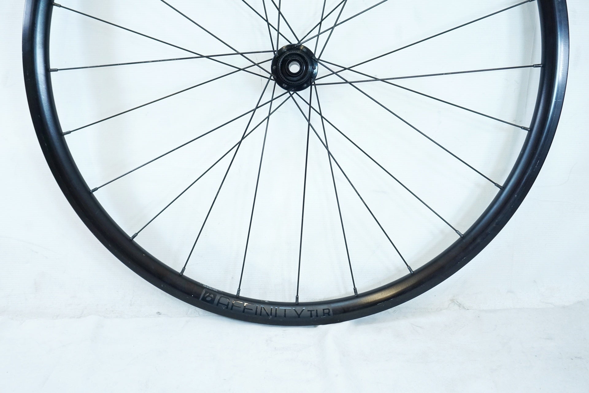 BONTRAGER 「ボントレガー」 AFFINITY TLR DISC シマノ11S ホイールセット / 有明ガーデン店