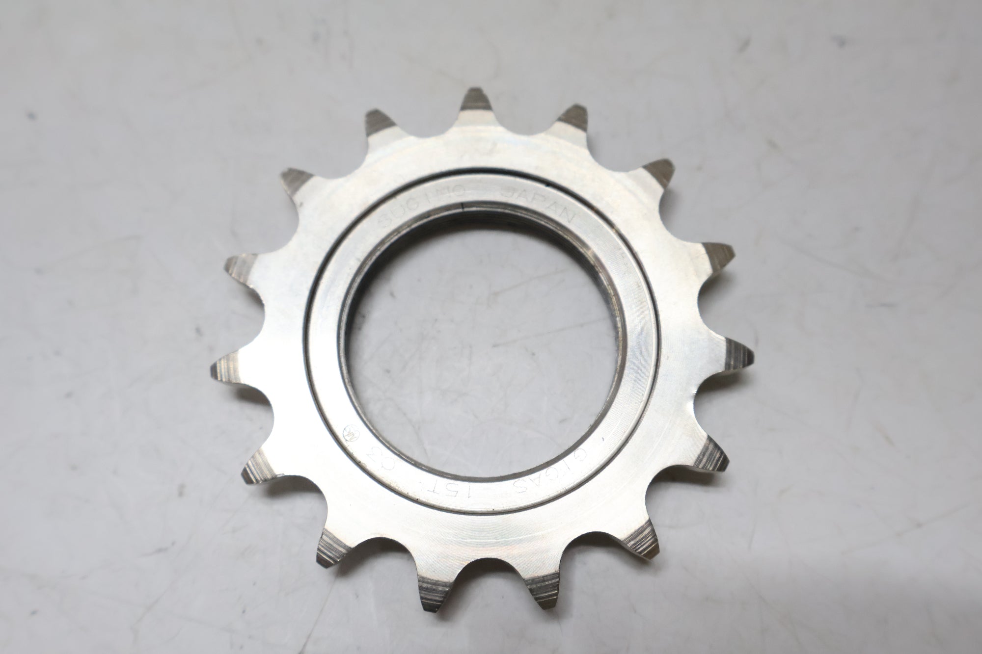 SUGINO GIGAS NJS リアスプロケット ギガス スギノ　15T SUGINO 「スギノ」 GIGAS 15T NJS コグ / 高知店 ｜ バイチャリ公式