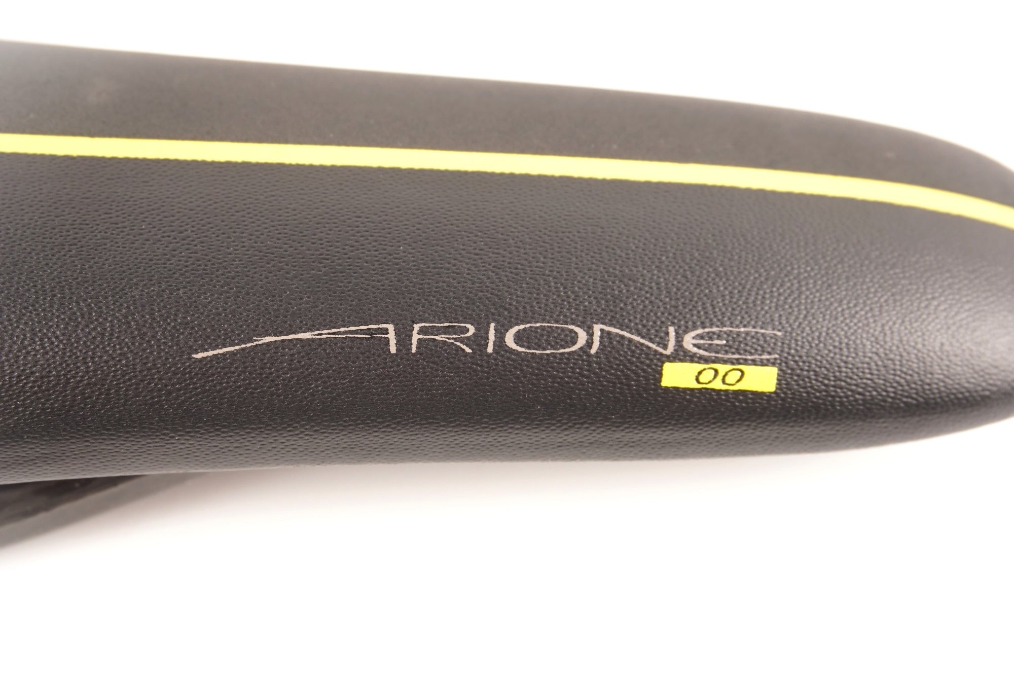 FIZIK 「フィジーク」 ARIONE 00 サドル / 中目黒店