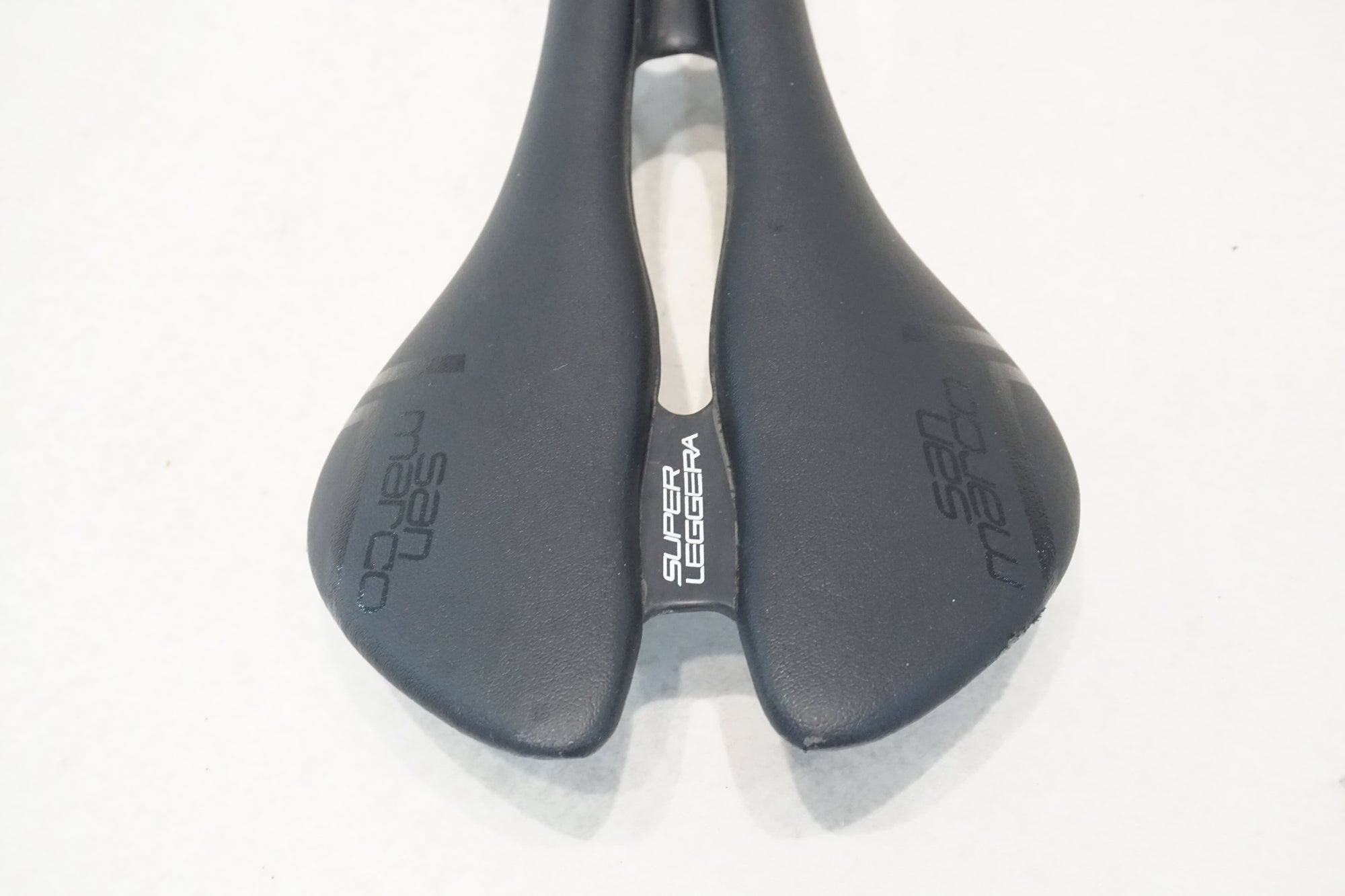 SAN MARCO 「サンマルコ」 SUPER LEGGERA ASPIDE カーボンレール サドル / 横浜戸塚店