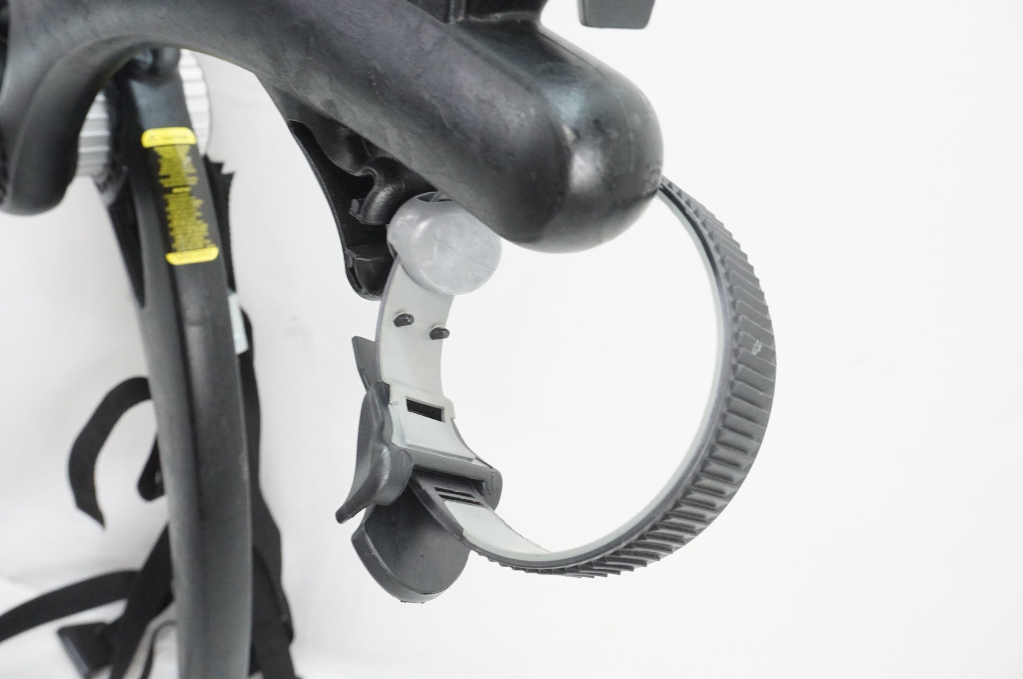 TERZO 「テルッツォ」 SARIS EC16 車載キャリア / 大宮店