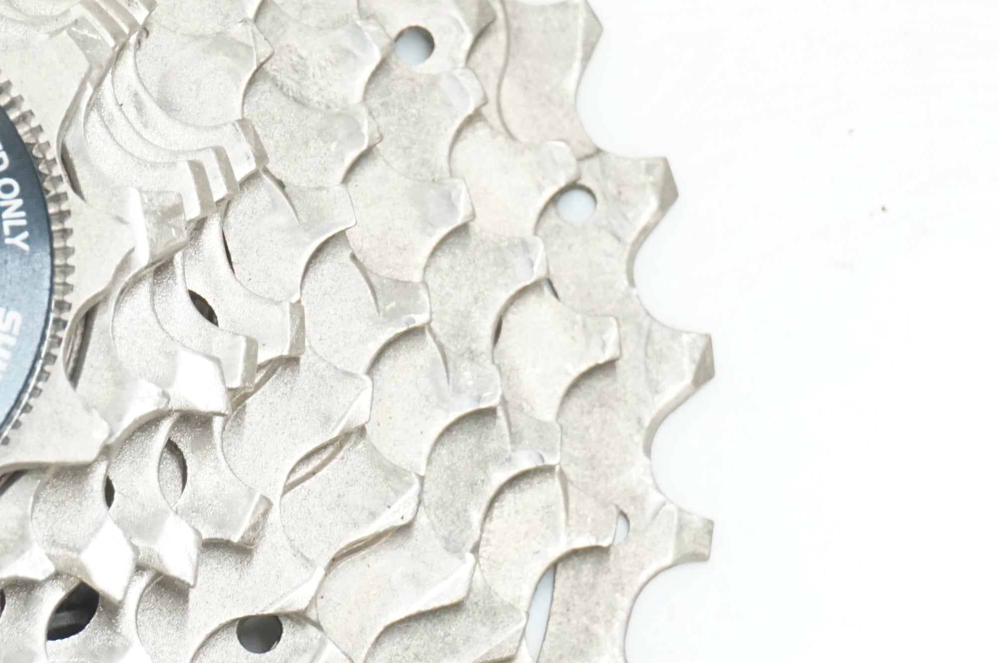 SHIMANO 「シマノ」 105 CS-R7000 11-28T 245g スプロケット / 大宮店