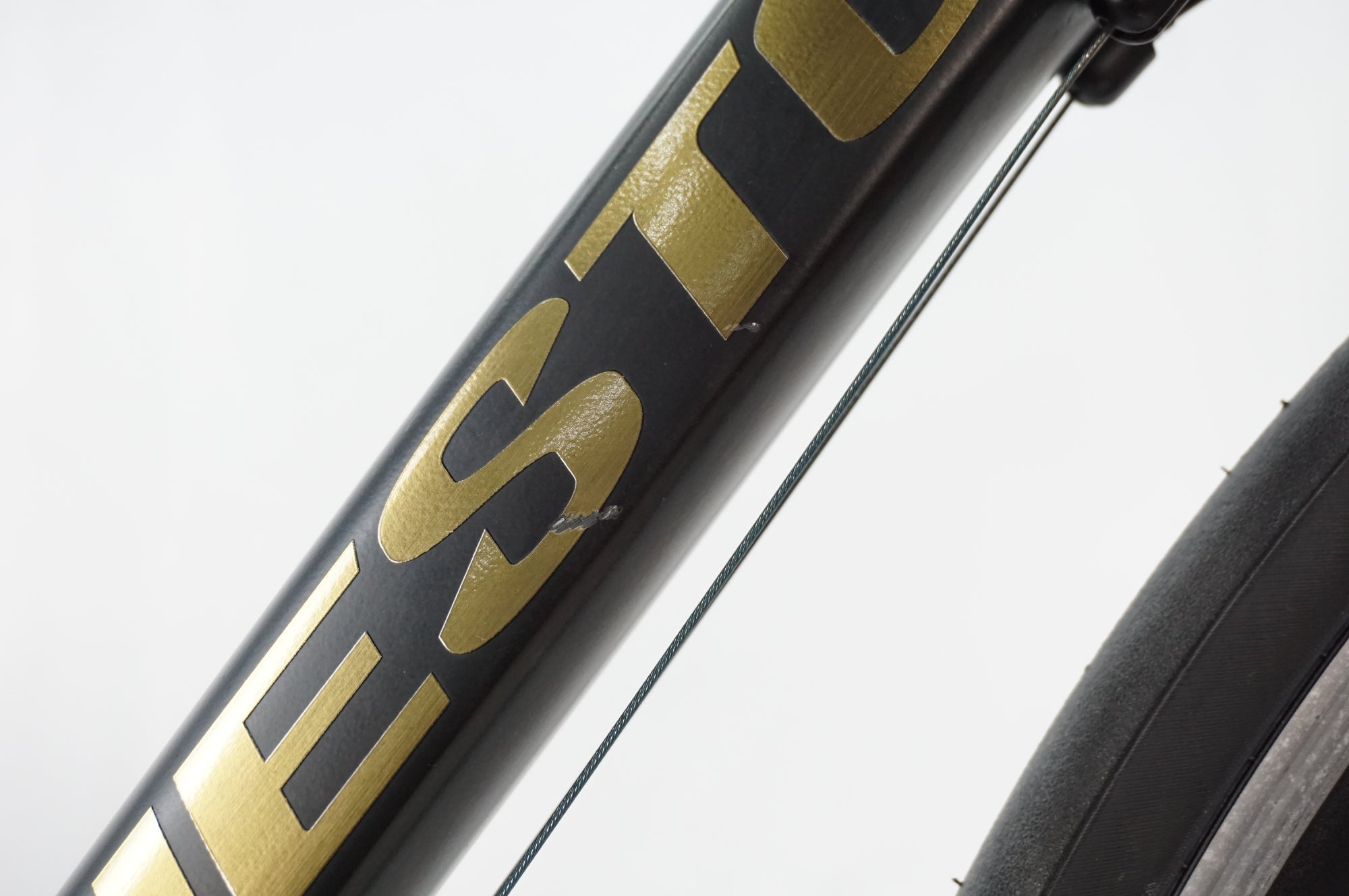 NESTO 「ネスト」 FALAD PRO 2022年モデル ロードバイク/ 川越店