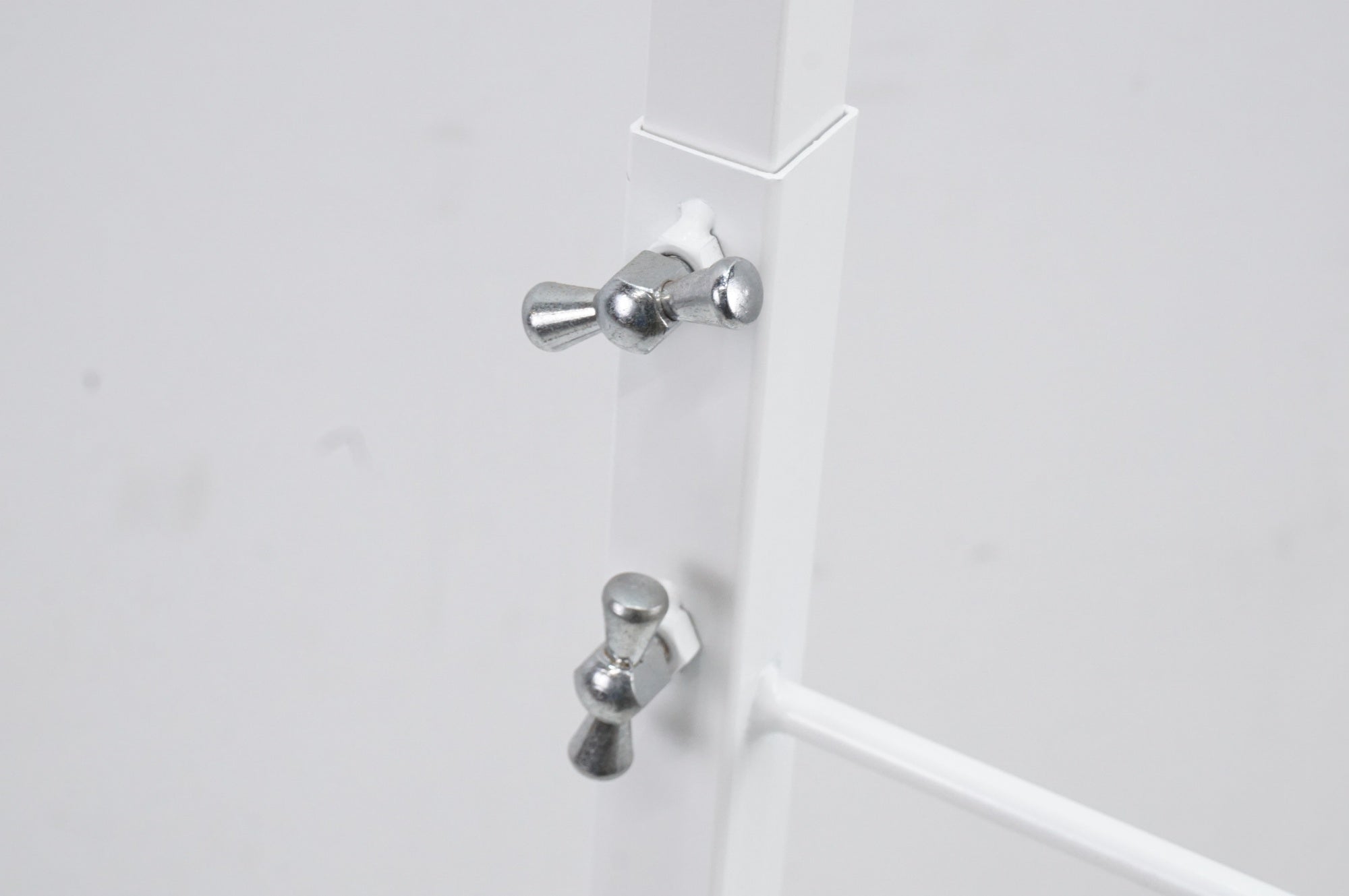 DINOS 「ディノス」 ディスプレイスタンド / 大宮店