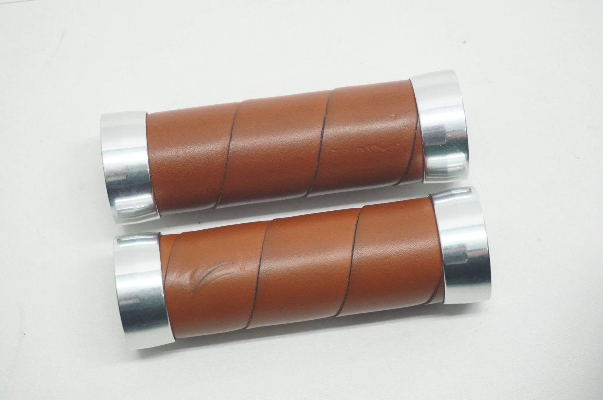 BROOKS 「ブルックス」 SLENDER LEATHER GRIPS グリップ / 福岡店