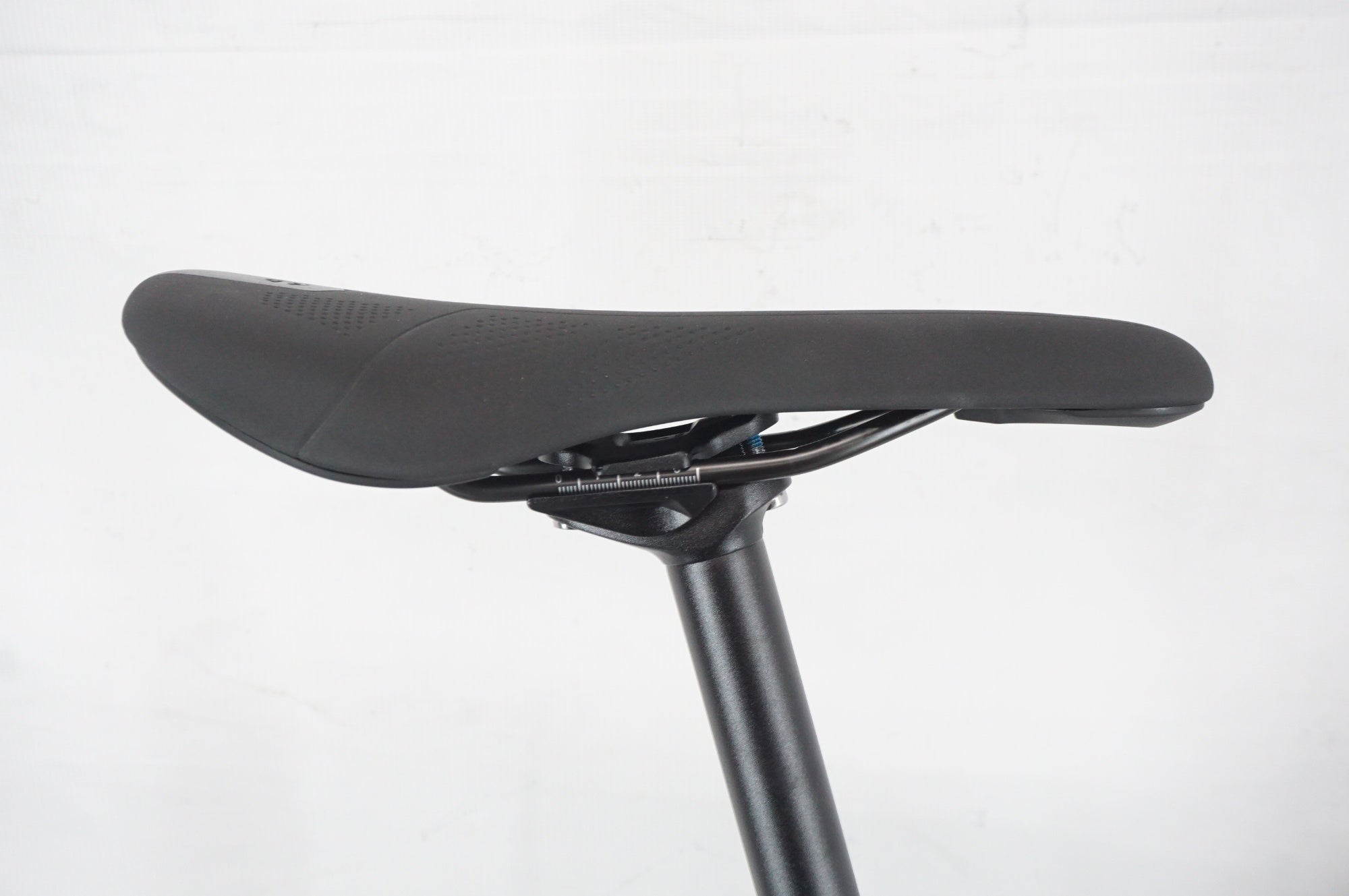 CANNONDALE 「キャノンデール」 CAAD OPTIMO3 2025年モデル ロードバイク / 阪急塚口店