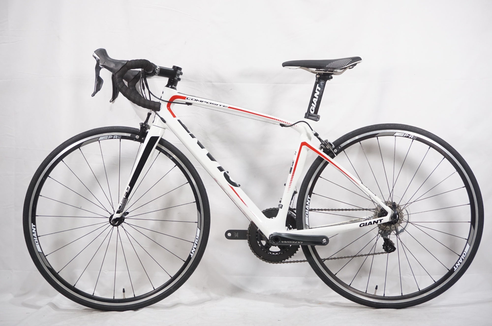 GIANT 「ジャイアント」 DEFY COMPOSITE 1 2014年モデル クロスバイク / AKIBA店