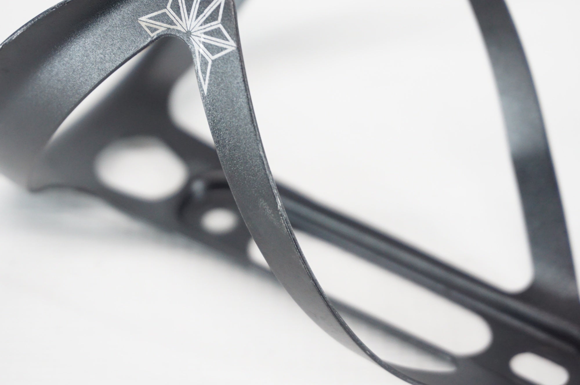 SUPACAZ 「スパカズ」 FLY CAGE ANO ボトルケージ / 阪急塚口店