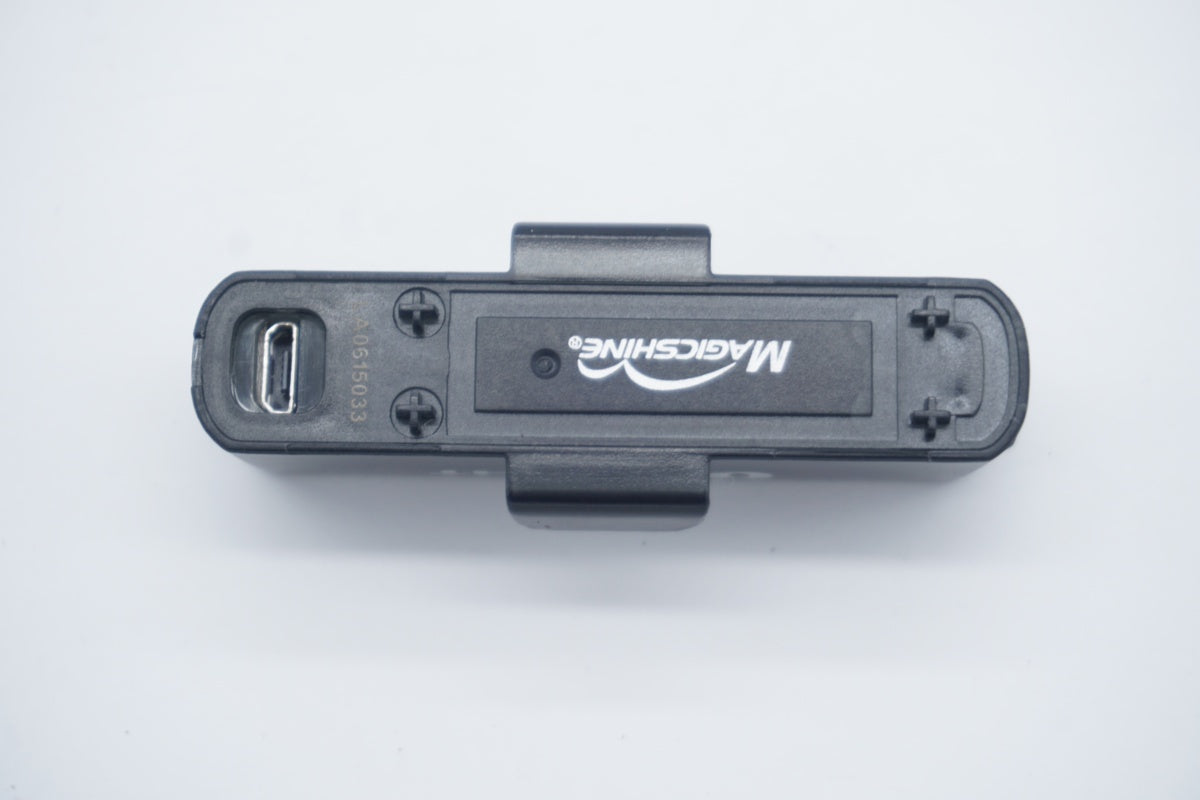 OLIGHT 「オーライト」 SEEMEE 30 リアライト / 滋賀大津店