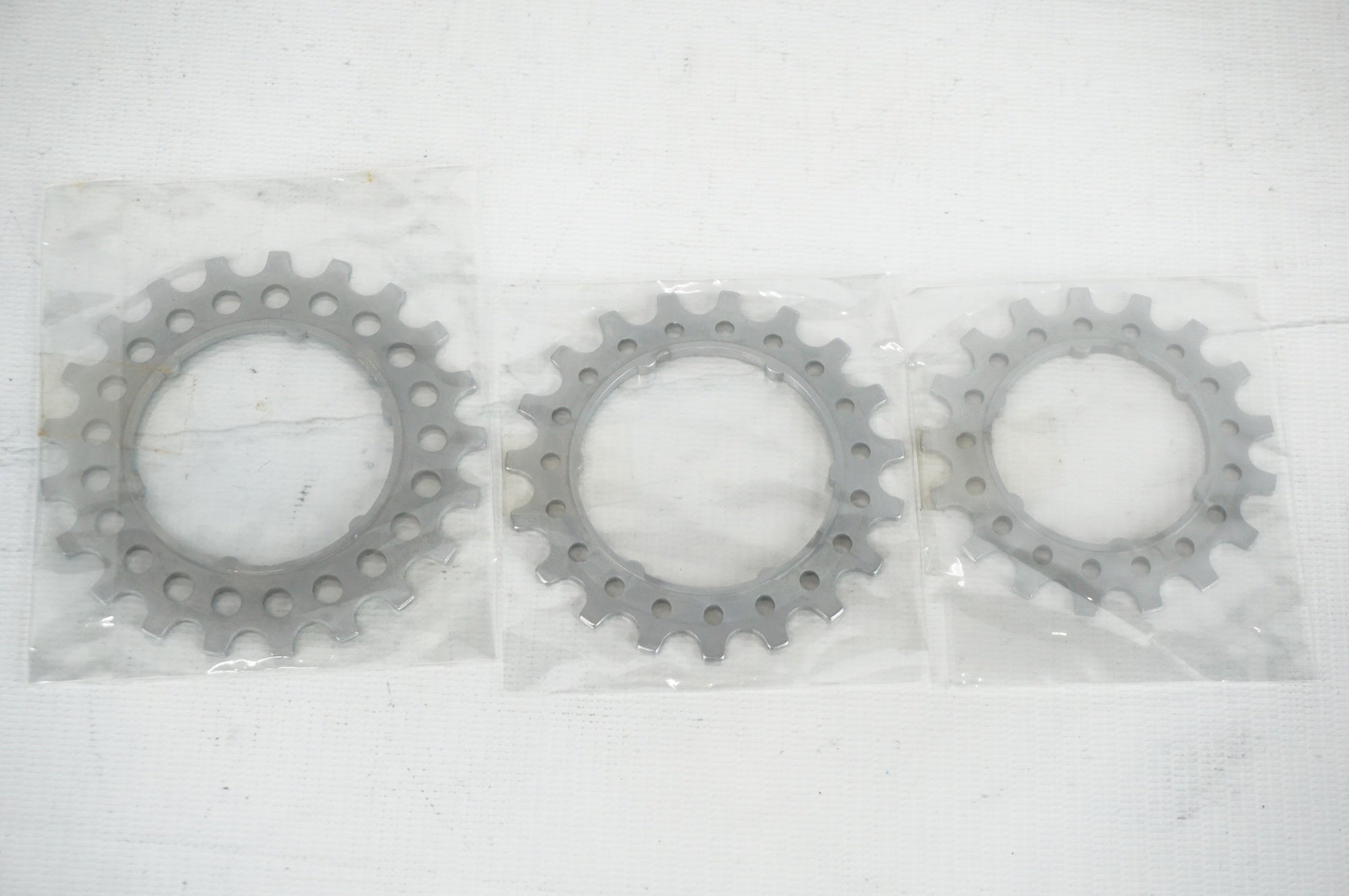 CAMPAGNOLO 「カンパニョーロ」 17-19-21T ボスフリー ギアセット / 阪急塚口店