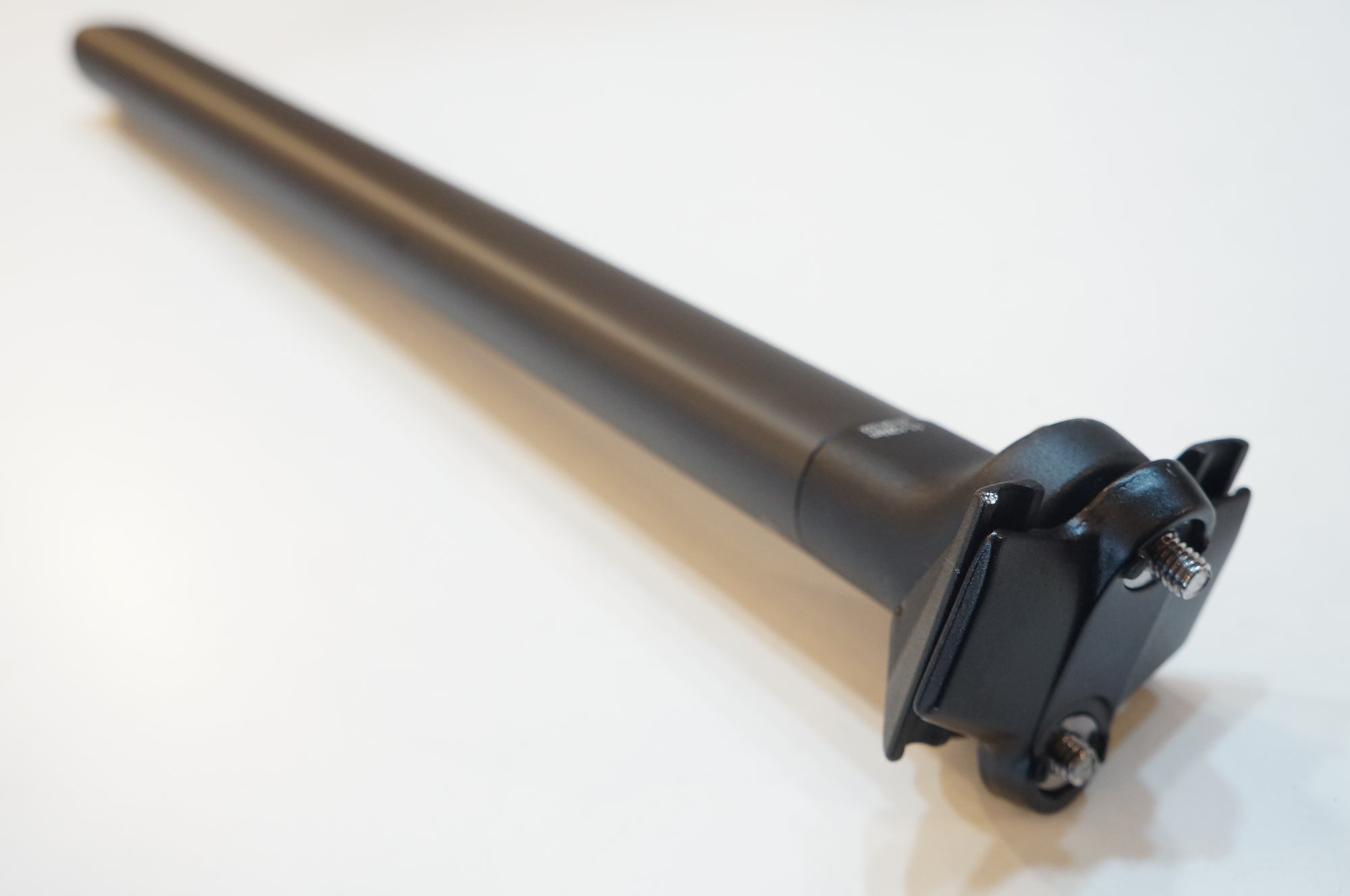 GIANT 「ジャイアント」 カーボン 380mm シートポスト / バイチャリ浦和ベース