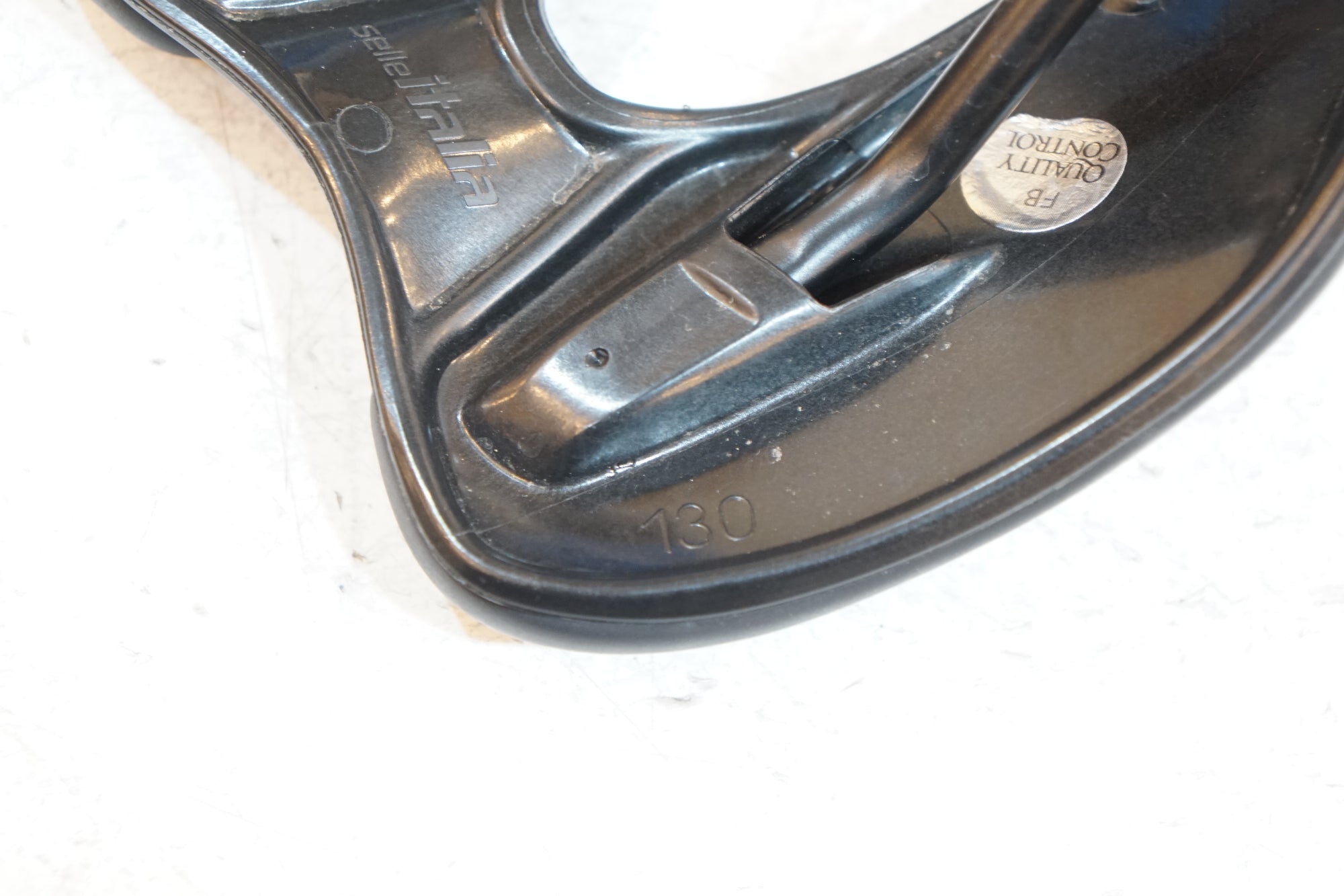 SELLE ITALIA 「セラ イタリア」 SLR サドル / バイチャリ浦和ベース